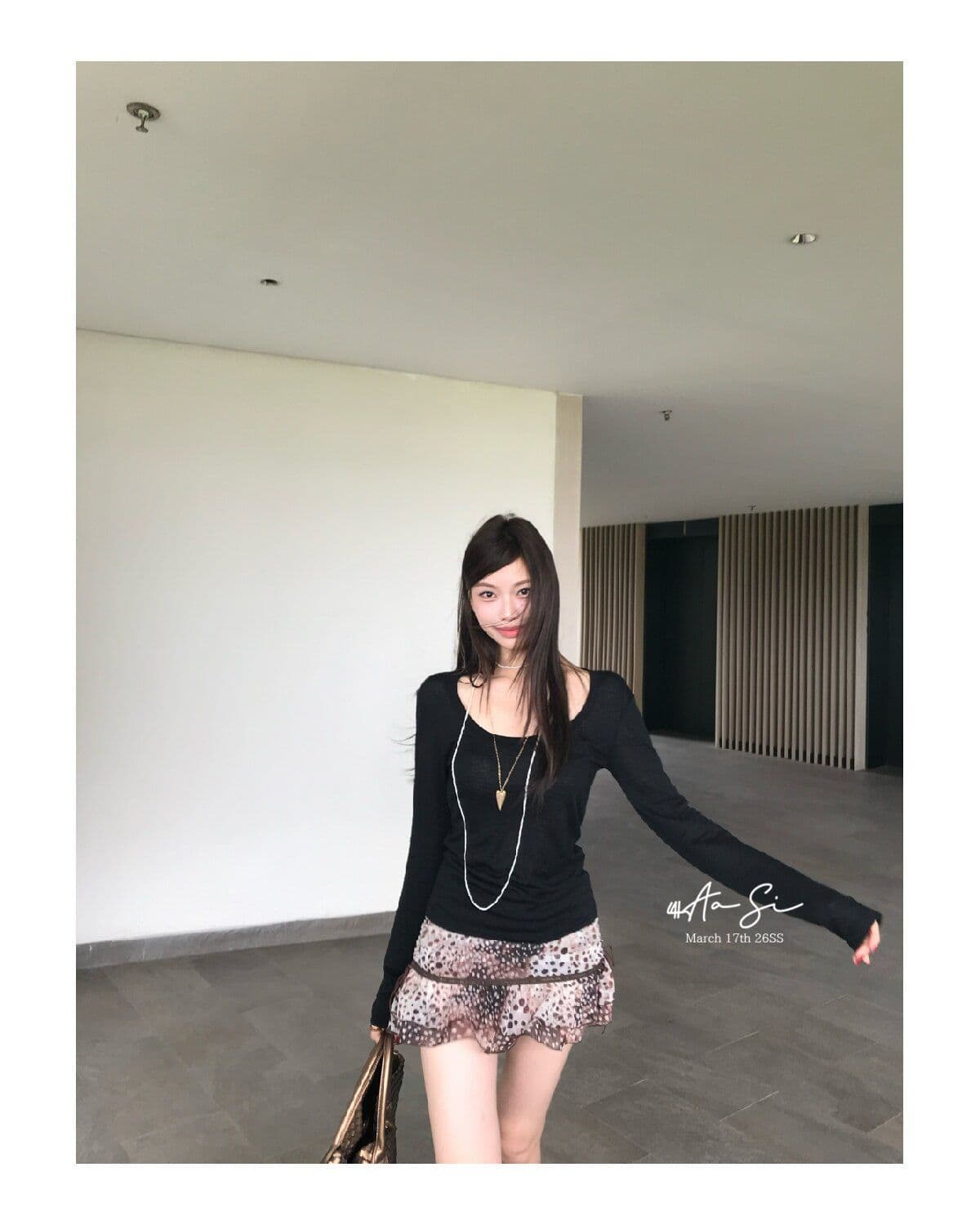 프랑스식 품격 커피 색상 V넥 행침 목 민소매 캐미솔 2026 여름 디스플레이 레오파드 무늬 도트 무늬 미니 스커트 세트 상세 이미지 35