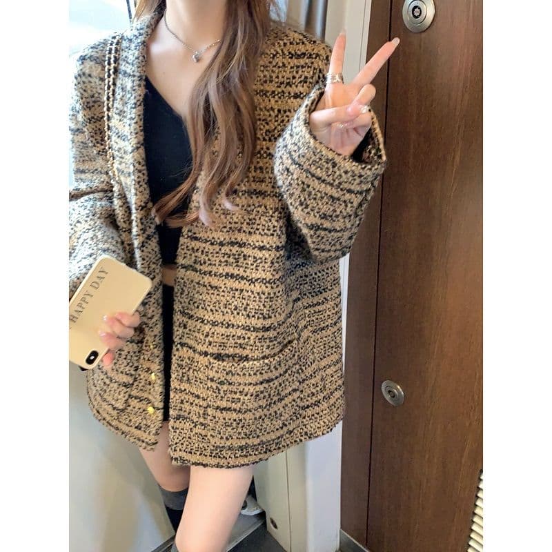 가을 새로운 레트로 패션 루즈핏 작은 대중 다용도 맨위 작은 샤넬 스타일 짜임 V넥 긴팔 빅 사이즈 여성 코트 상세 이미지 24