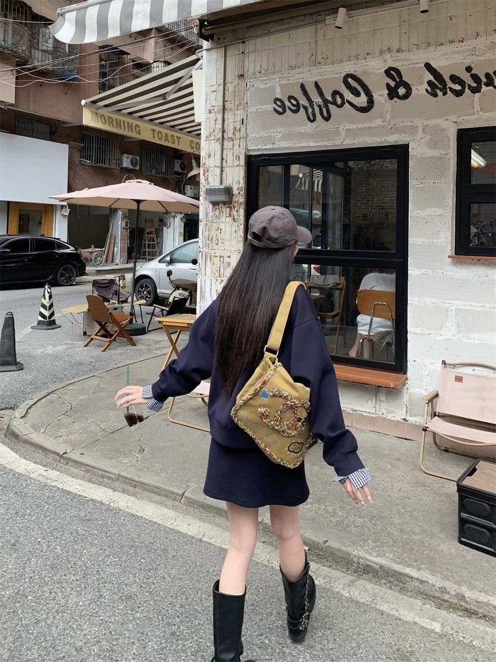 블루 색상 후드티 미니 스커트 두 조각 여성 세트 2026 가을 miu 부서 패션 캐주얼 루즈핏 슬림해 보이는 품격 세트 상세 이미지 8