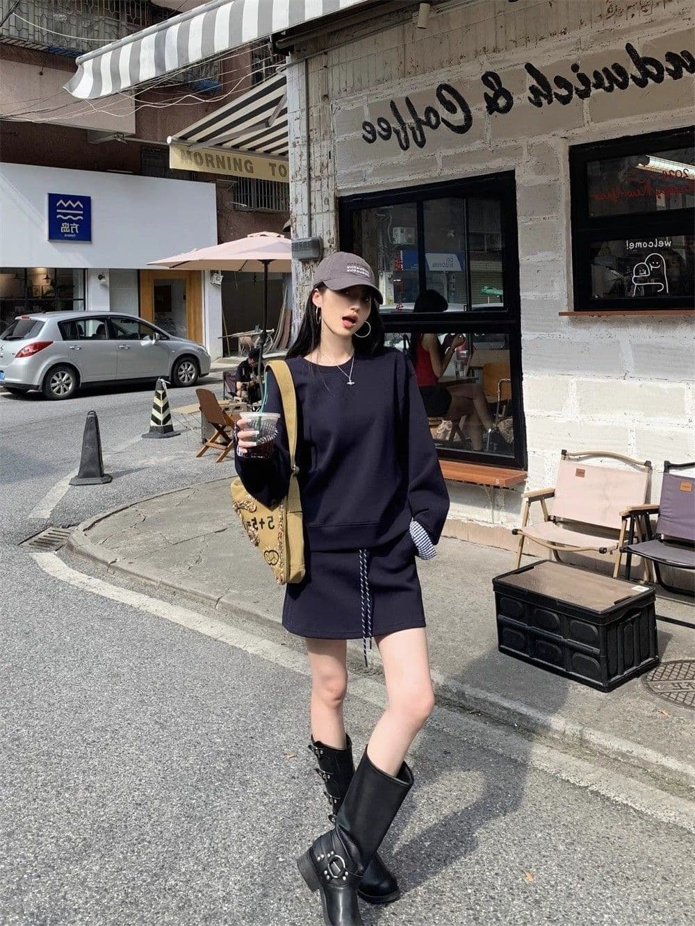 블루 색상 후드티 미니 스커트 두 조각 여성 세트 2026 가을 miu 부서 패션 캐주얼 루즈핏 슬림해 보이는 품격 세트 상세 이미지 11