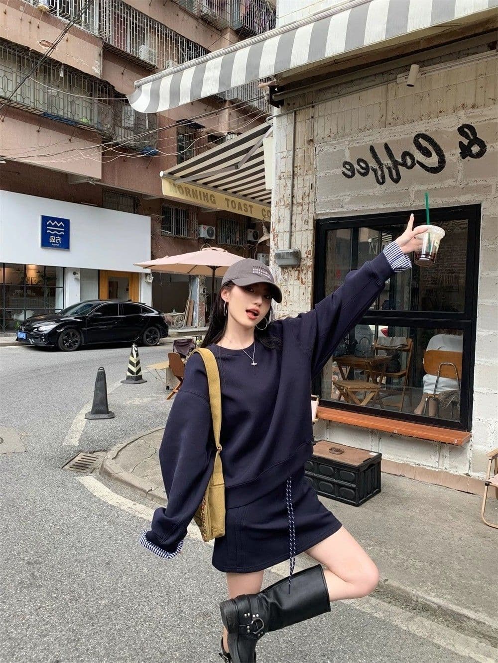 블루 색상 후드티 미니 스커트 두 조각 여성 세트 2026 가을 miu 부서 패션 캐주얼 루즈핏 슬림해 보이는 품격 세트 상세 이미지 14