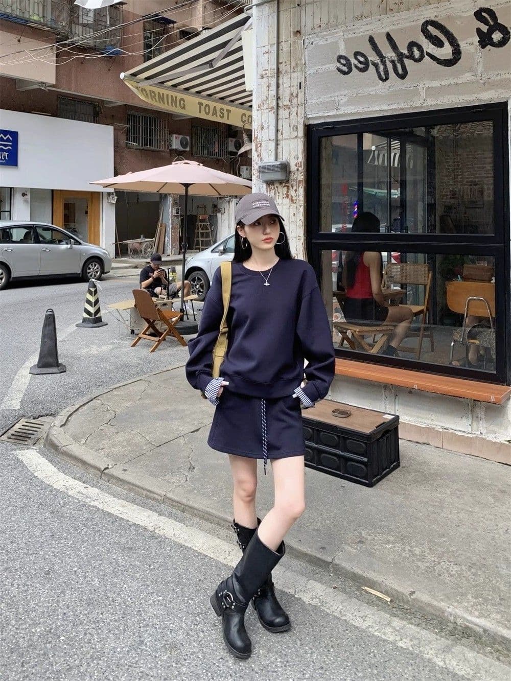 블루 색상 후드티 미니 스커트 두 조각 여성 세트 2026 가을 miu 부서 패션 캐주얼 루즈핏 슬림해 보이는 품격 세트 상세 이미지 16