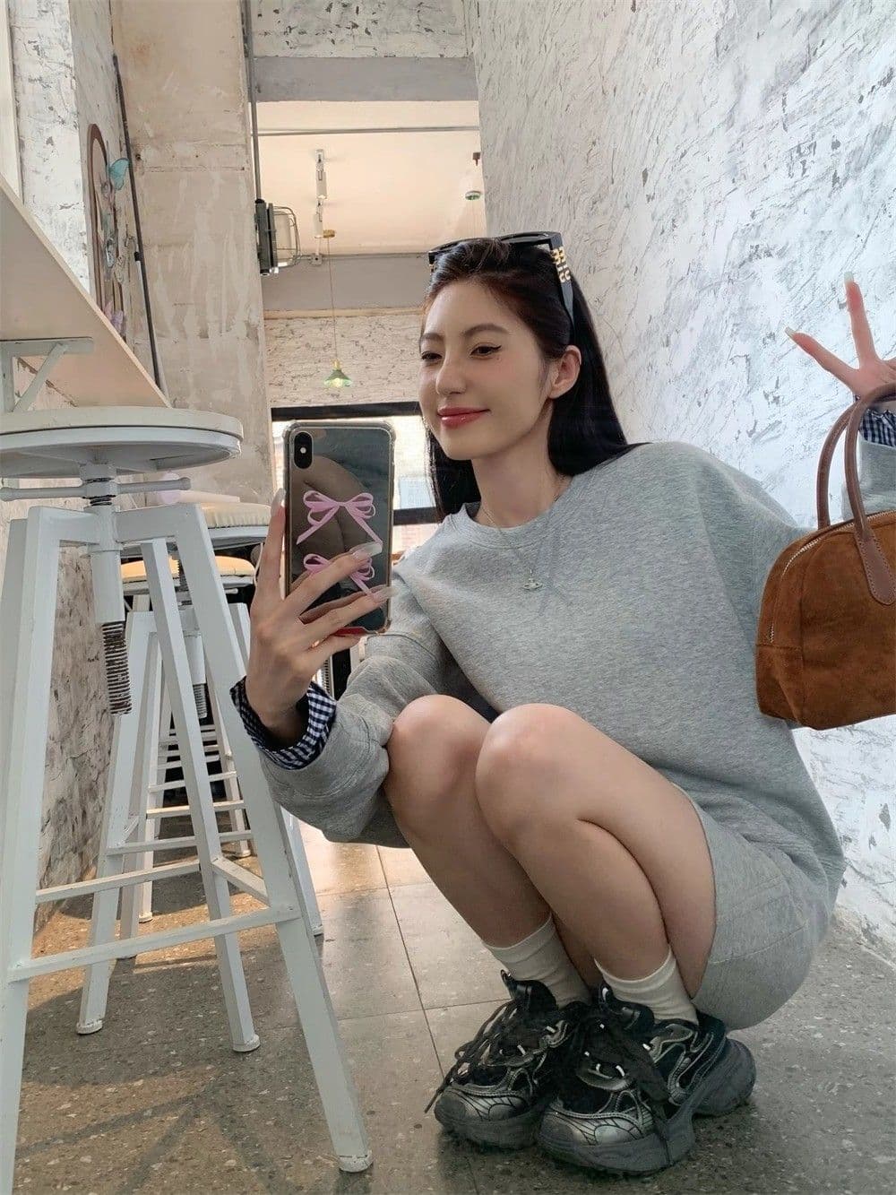 블루 색상 후드티 미니 스커트 두 조각 여성 세트 2026 가을 miu 부서 패션 캐주얼 루즈핏 슬림해 보이는 품격 세트 상세 이미지 28