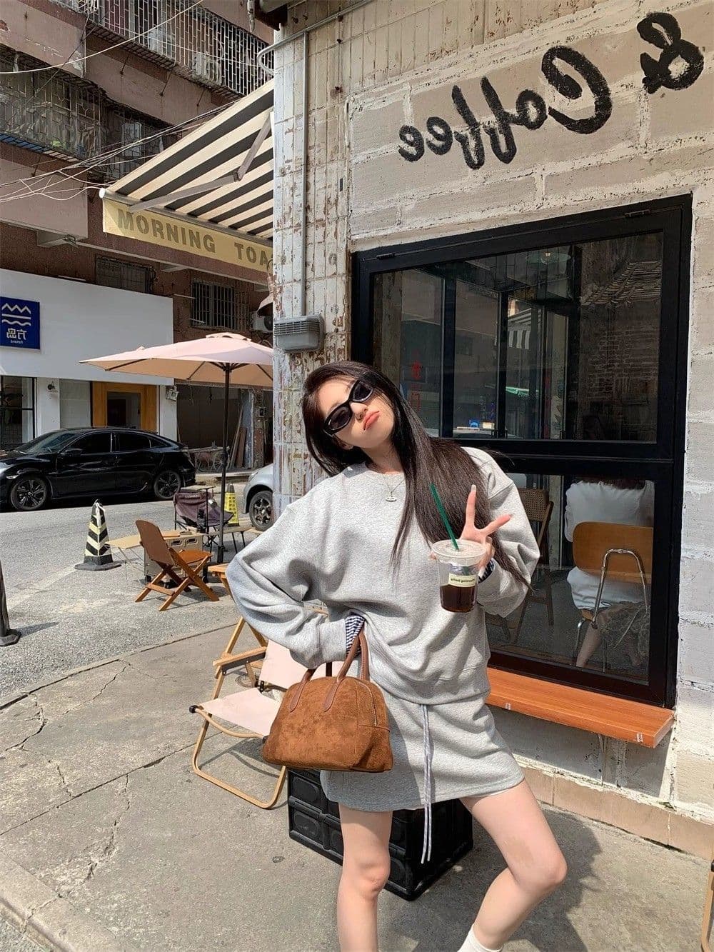블루 색상 후드티 미니 스커트 두 조각 여성 세트 2026 가을 miu 부서 패션 캐주얼 루즈핏 슬림해 보이는 품격 세트 상세 이미지 33