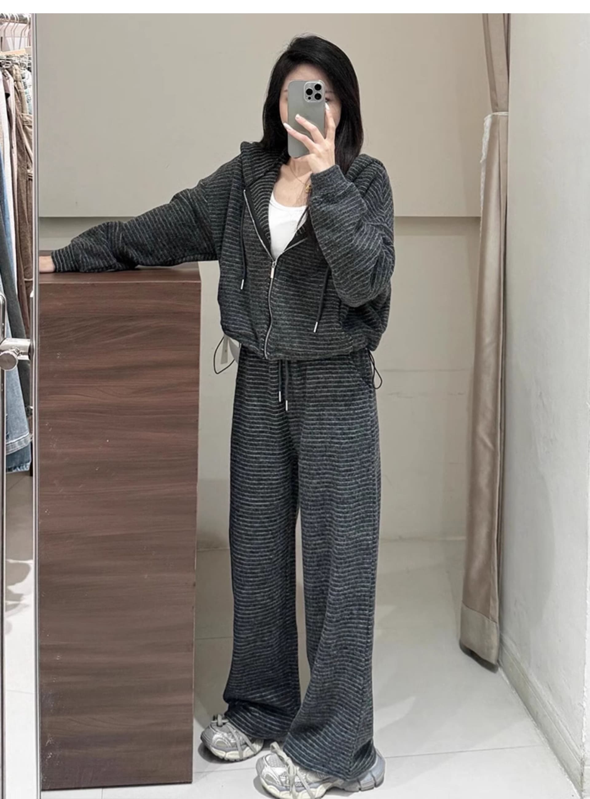 원본 리브 잡아라. 털 컬러 짜임 기사 소녀 연령 감소 루즈핏 패션 스트라이프 후드티 웨이 바지 느긋한 바람 투피스 세트 상세 이미지 2