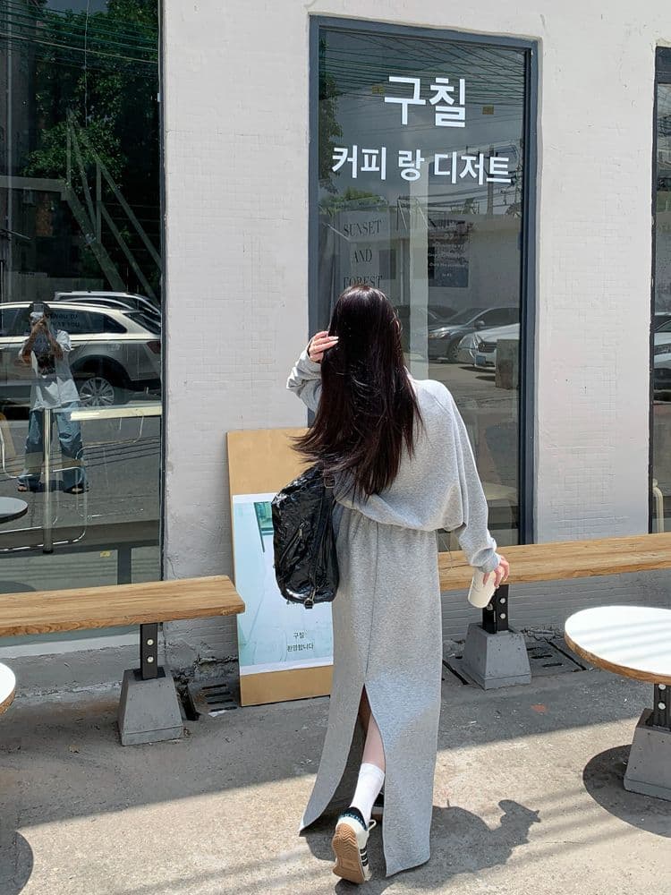 2026 가을 의상 새로운 느긋한 바람 디자인 고급 다용도 긴팔 짧은 외투 하이웨이스트 반신 스커트 패션 세트 여성 상세 이미지 8