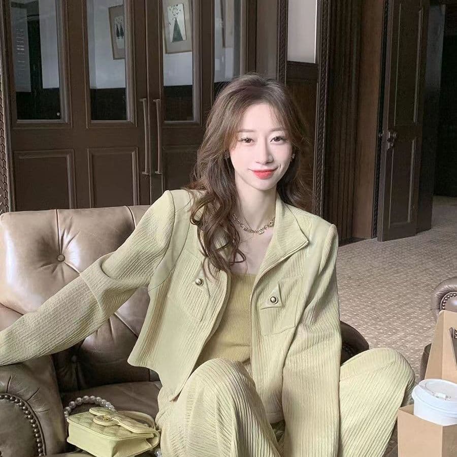 캐주얼 스포츠 슈트 여성 2026 봄 가을 새로운 슬림해 보이는 외국 가스 페이크 레이어드 맨위 하이웨이스트 와이드 레그 팬츠 투피스 세트 이미지 3