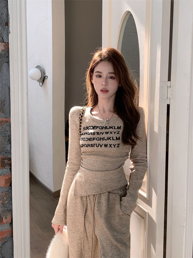 패션 세트 여성 가을 새로운 알파벳 프린트 몸매 가꾸기 불규칙 티셔츠 캐주얼 바지 세트 상세 이미지 13