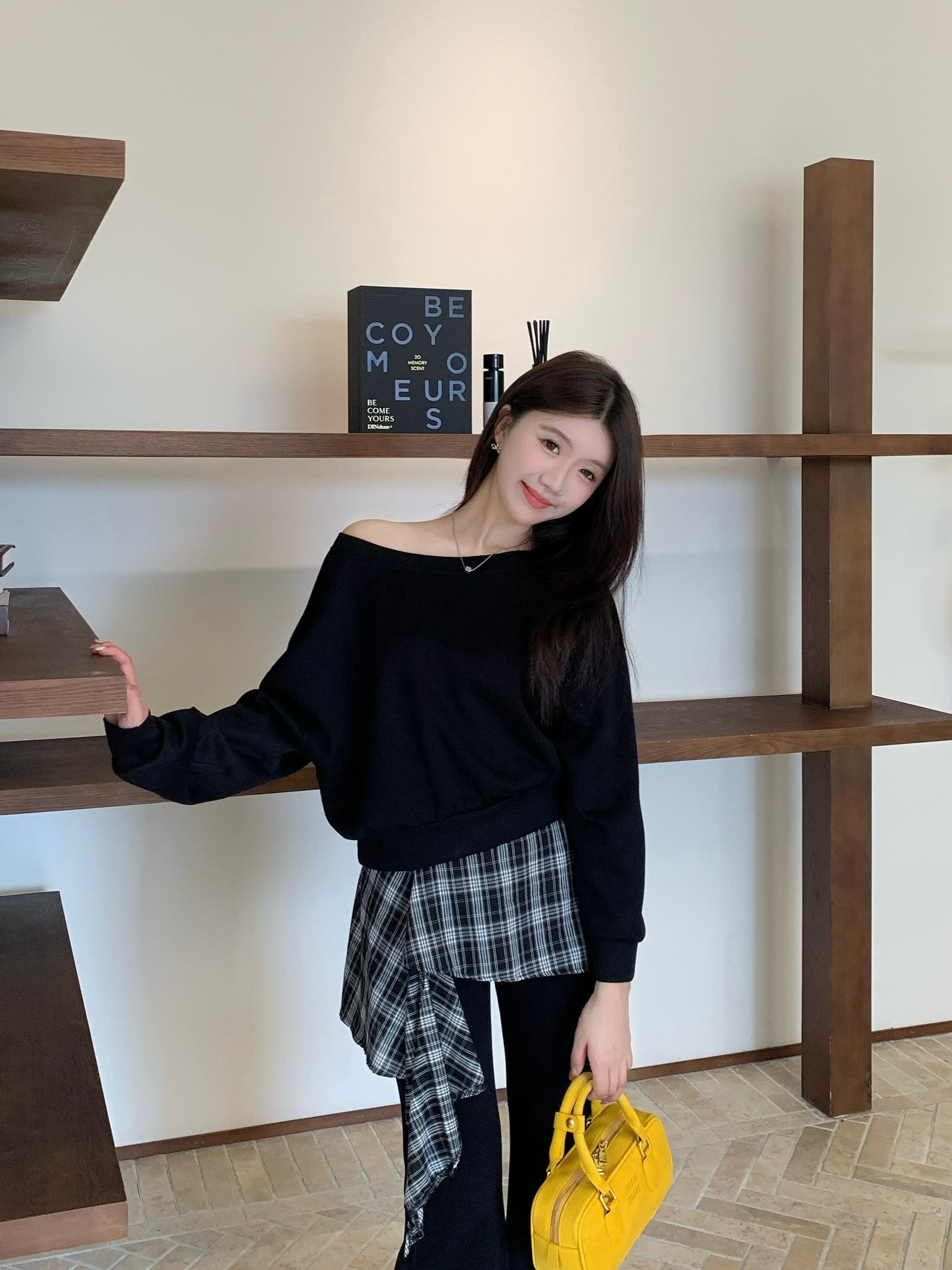 실사 빅 사이즈 고급 센스 비스듬한 어깨 후드티 여성 레트로 슬림해 보이는 하이웨이스트 부츠컷 바지 세트 상세 이미지 3