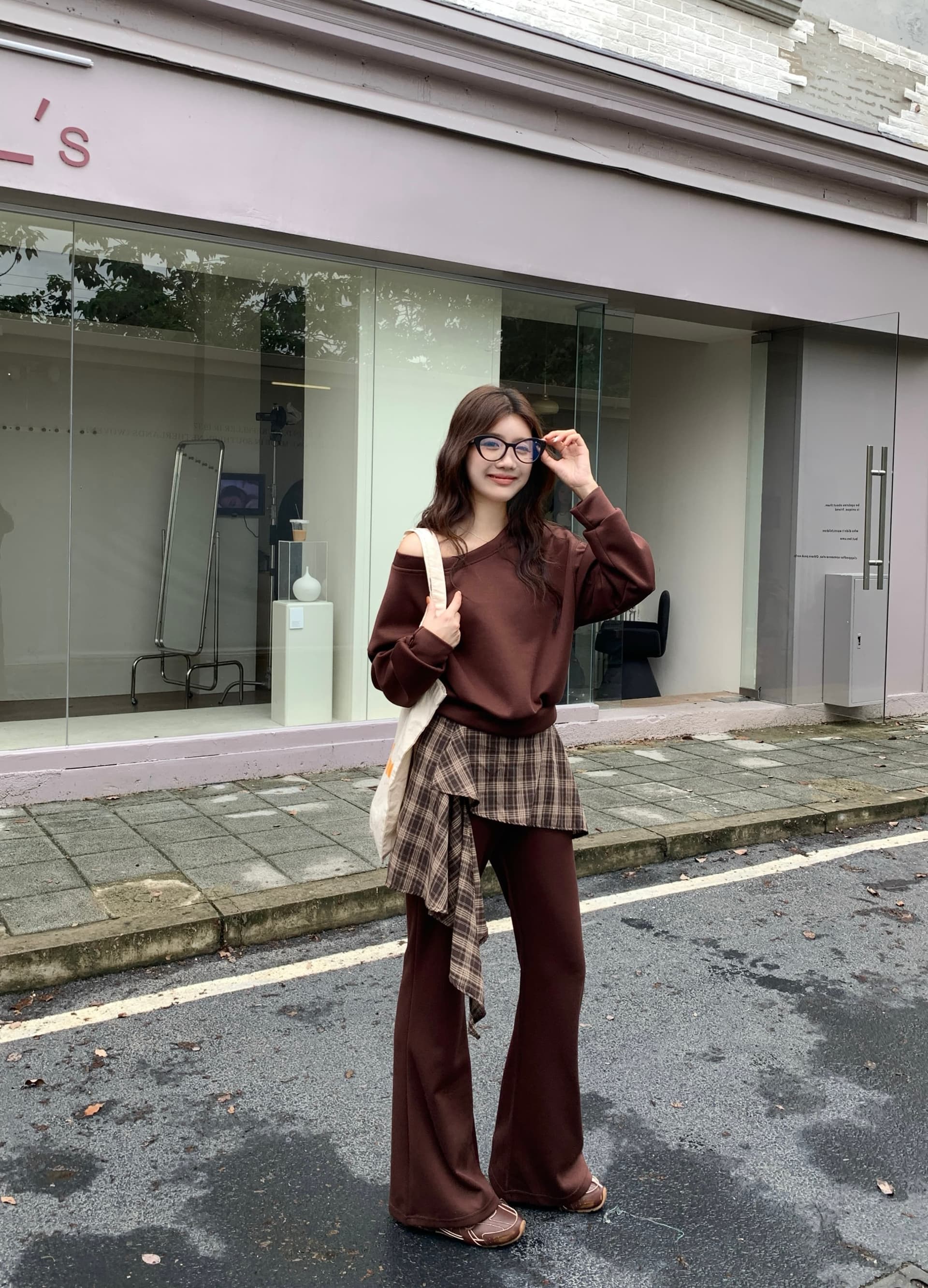 실사 빅 사이즈 고급 센스 비스듬한 어깨 후드티 여성 레트로 슬림해 보이는 하이웨이스트 부츠컷 바지 세트 상세 이미지 16