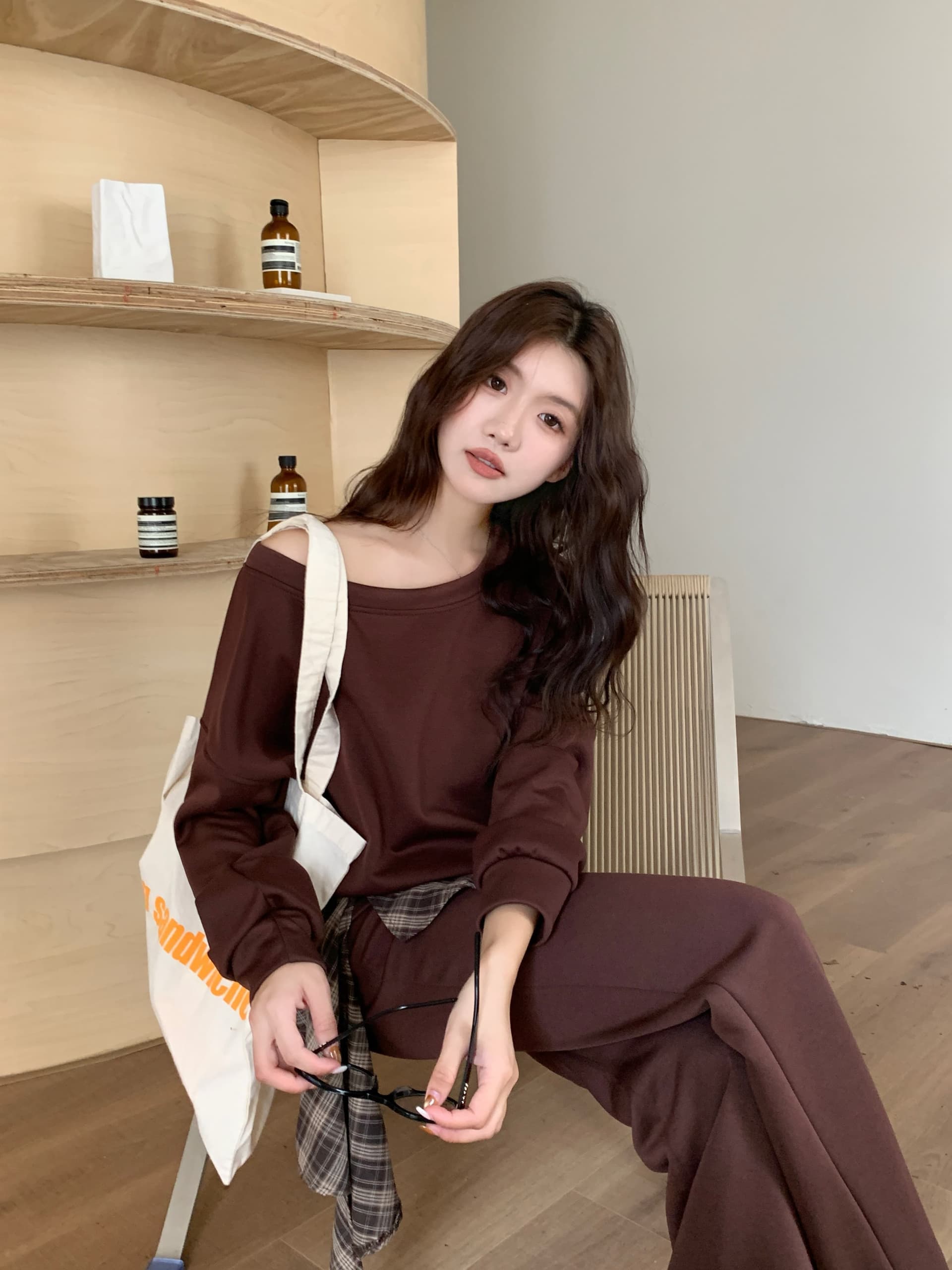 실사 빅 사이즈 고급 센스 비스듬한 어깨 후드티 여성 레트로 슬림해 보이는 하이웨이스트 부츠컷 바지 세트 상세 이미지 23