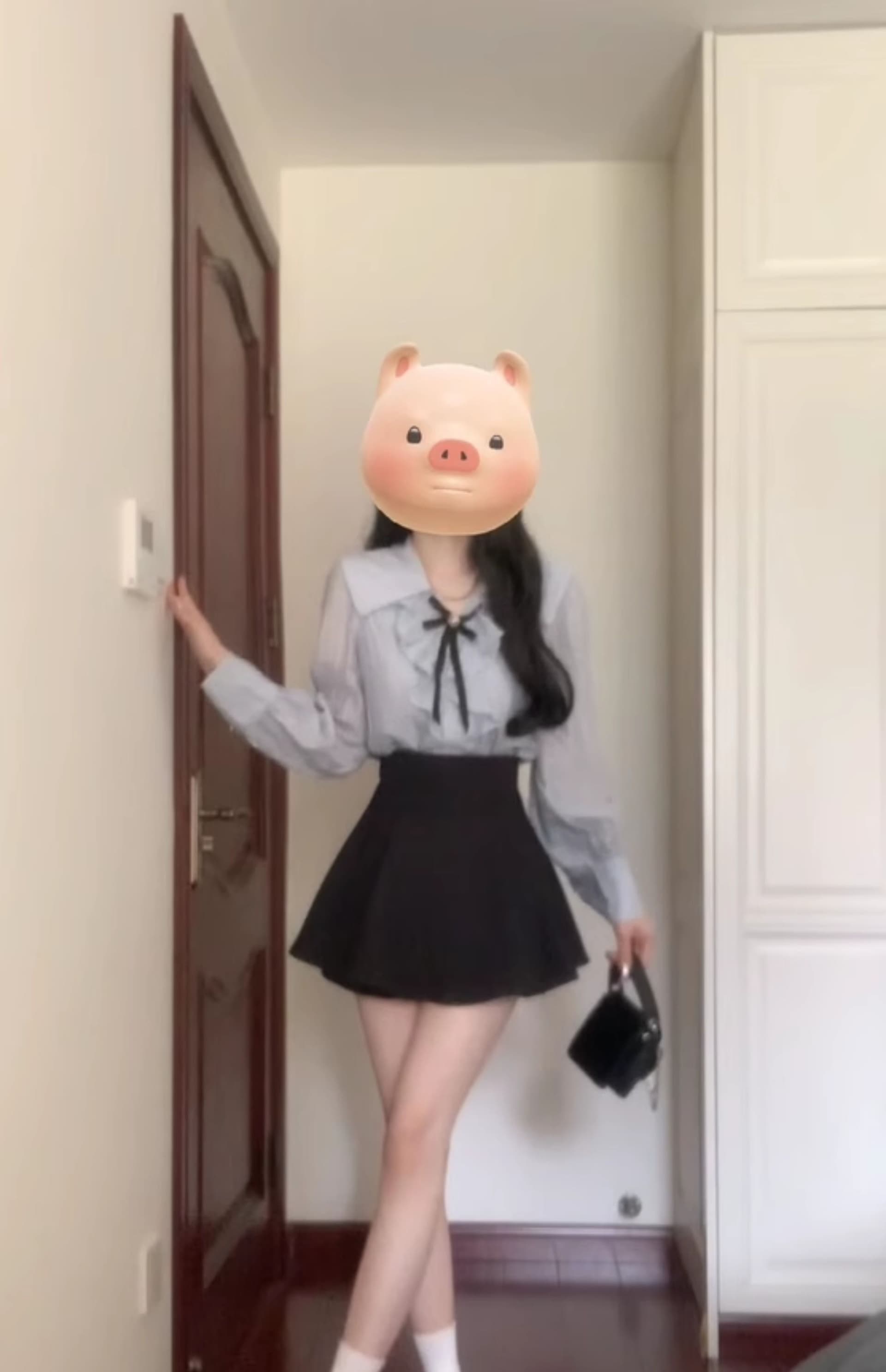 프랑스식 프릴 파란색 여성 셔츠 2026 가을 한 부서 디자인 센스 다용도 캐주얼 긴팔 나비 매듭 맨위 상세 이미지 8