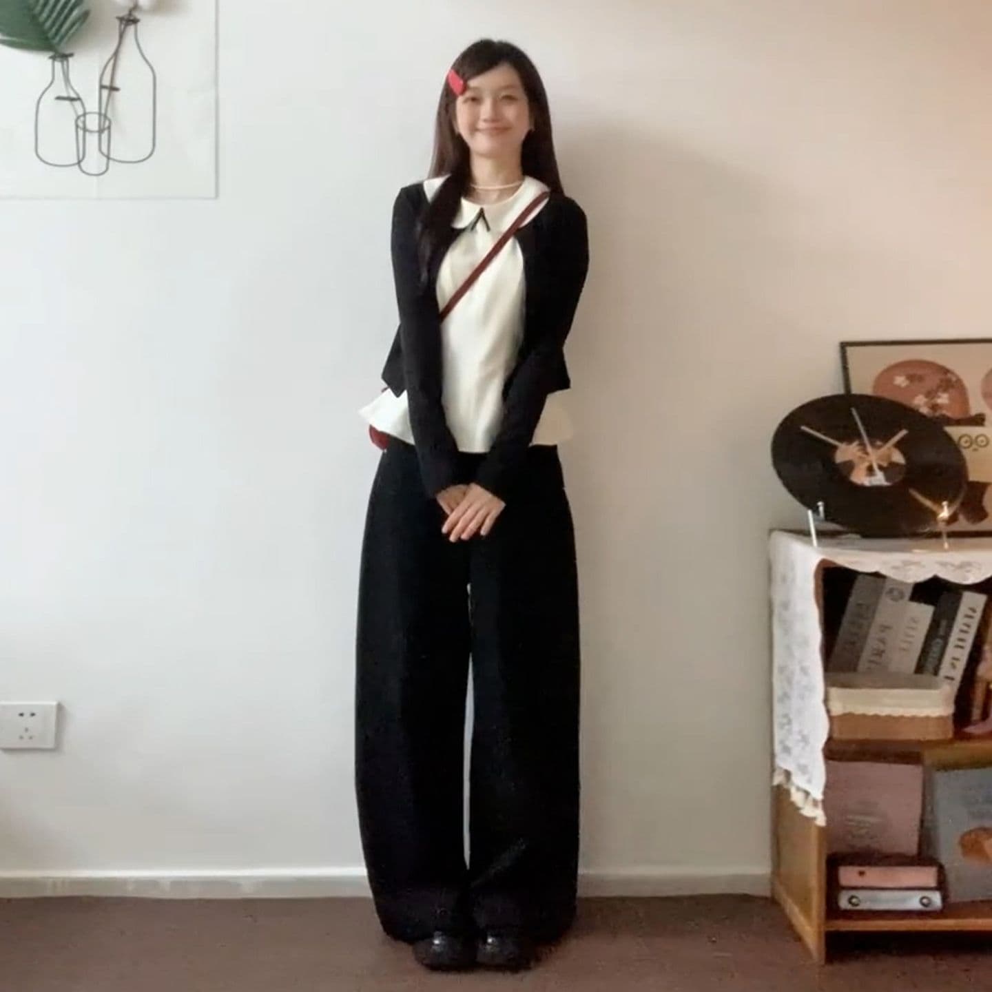 달콤한 스타일 세트 긴팔 오픈 가디건 여성 코트 베이비 칼라 조끼 가을 검정색 와이드 레그 팬츠 miu 부서 3종 세트 이미지 3
