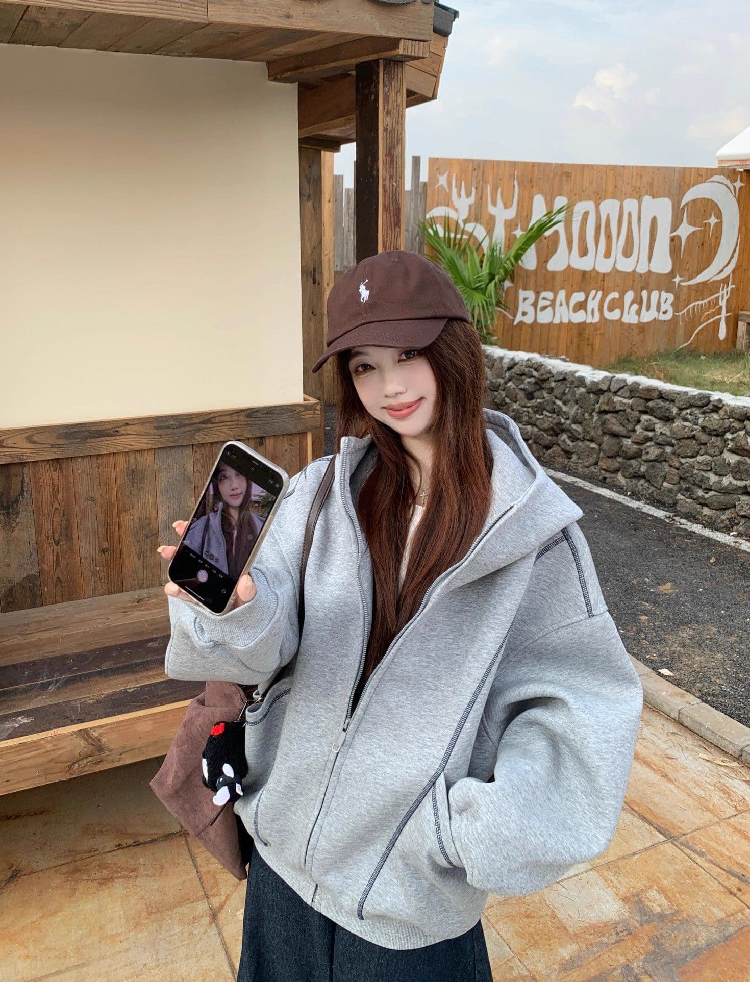 가을 겨울 새로운 느긋한 바람 디자인 센스 후드 티 스웨터 재킷 여성 의류 가을 루즈핏 슬림해 보이는 다용도 회색 맨위 상세 이미지 3