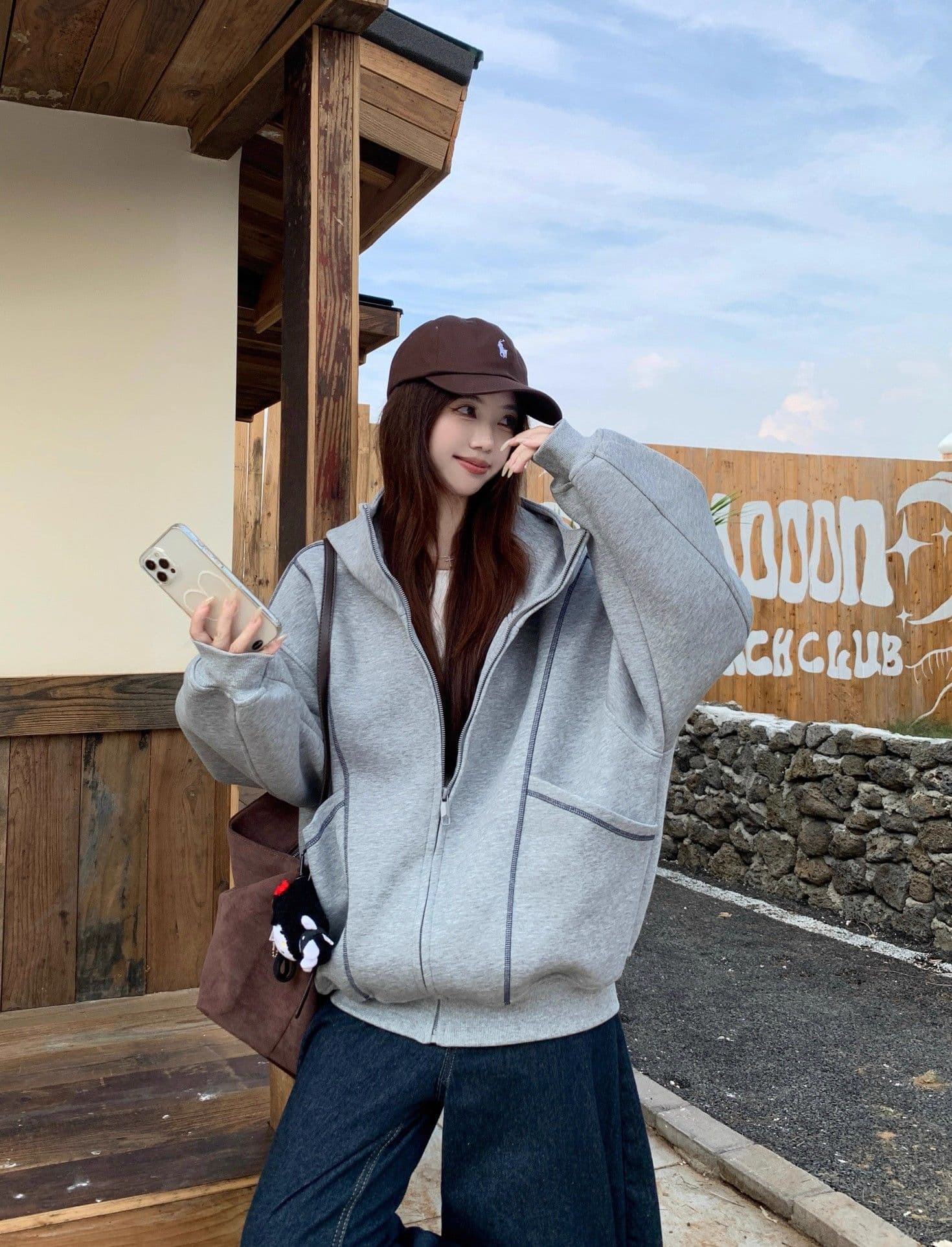 가을 겨울 새로운 느긋한 바람 디자인 센스 후드 티 스웨터 재킷 여성 의류 가을 루즈핏 슬림해 보이는 다용도 회색 맨위 상세 이미지 5