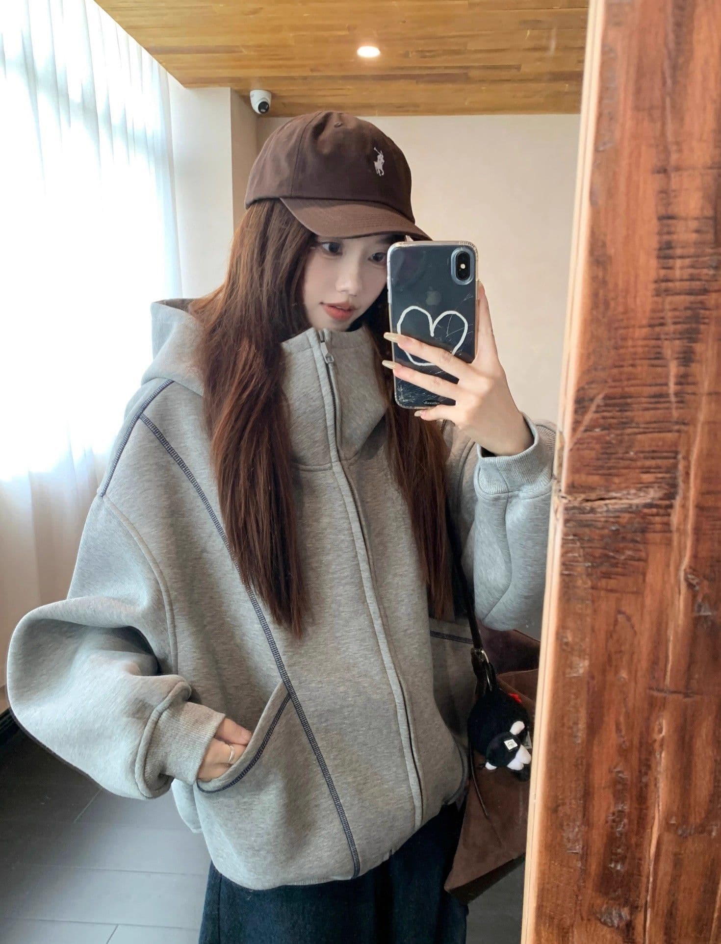 가을 겨울 새로운 느긋한 바람 디자인 센스 후드 티 스웨터 재킷 여성 의류 가을 루즈핏 슬림해 보이는 다용도 회색 맨위 상세 이미지 7
