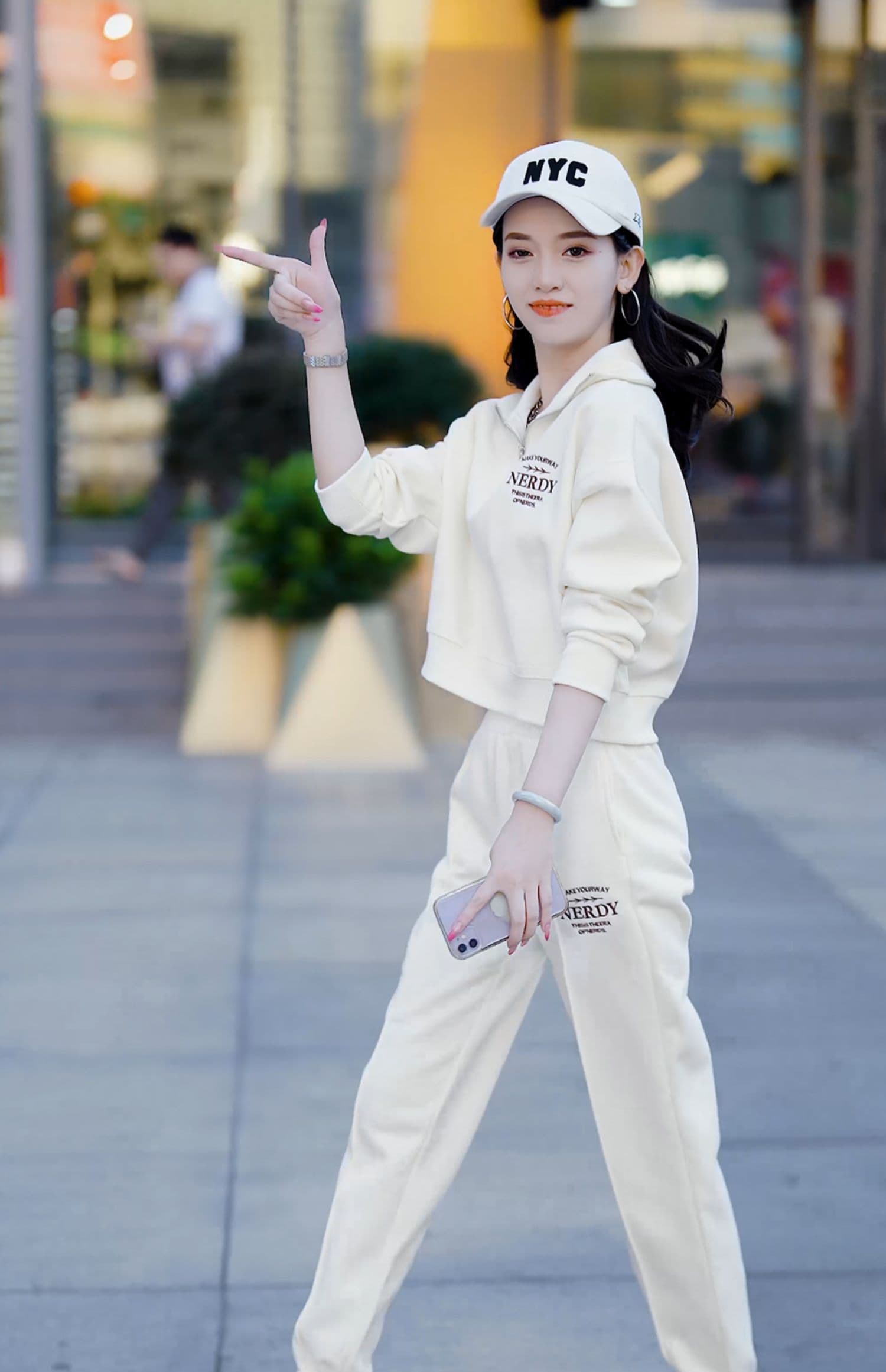 2026 이른 봄 가을 새로운 캐주얼 패션 루즈핏 운동복 투피스 슈트 여성 외국 가스 세련된 후드티 트렌디 상세 이미지 13