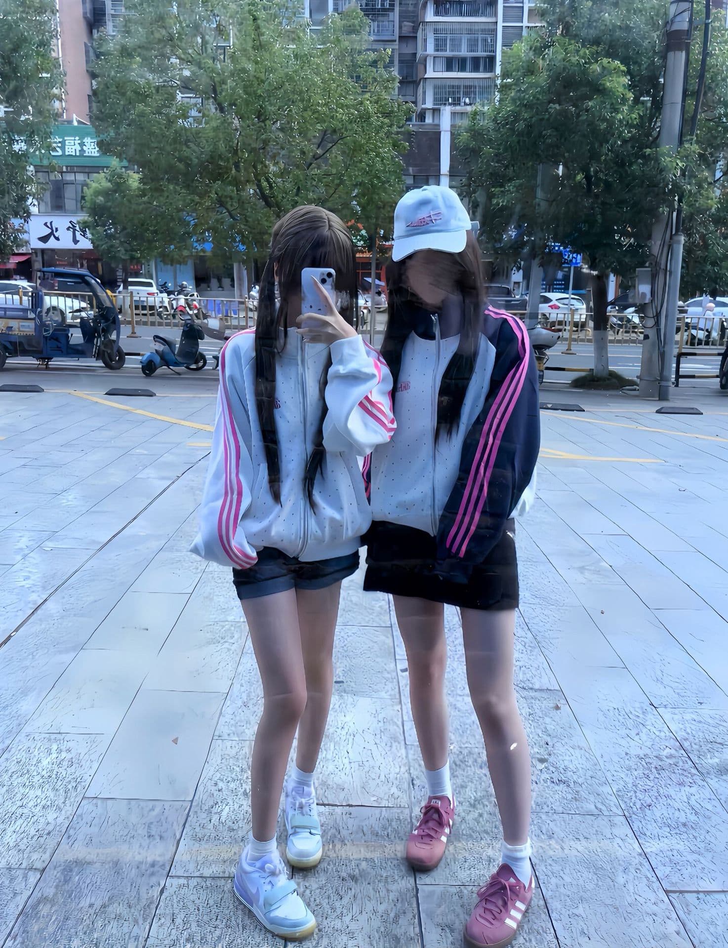 얇은 스타일 털이 있는 백금 지퍼 자수 클립 칼라 것 순수한 Mianhua 면 복합 후드티 여성 이미지 3