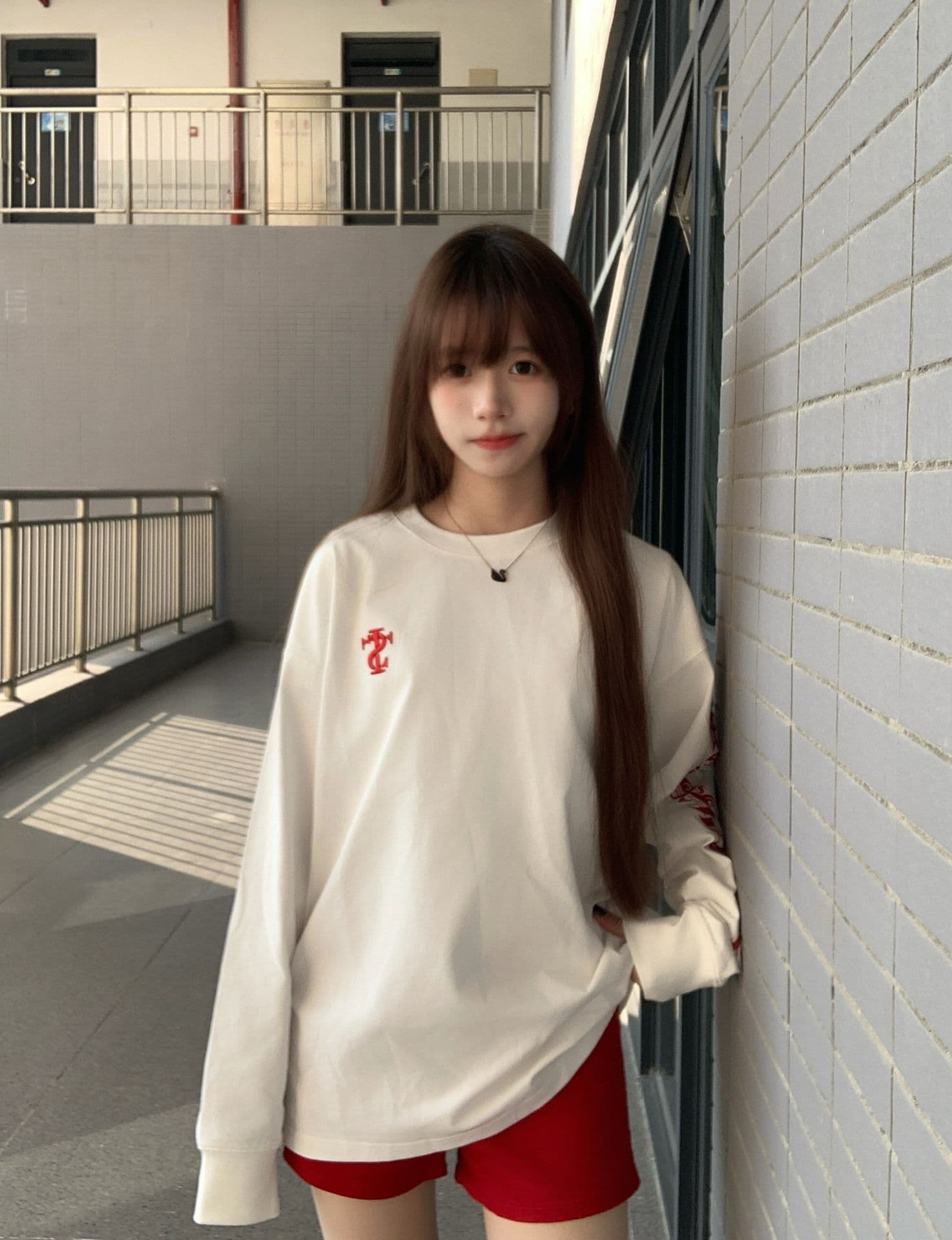 3 차원 접착제 자수 당겨서 펄프 프린트 이후 패키지 칼라 19 지점 220 그램 순면 긴팔 티셔츠 여성 상세 이미지 8
