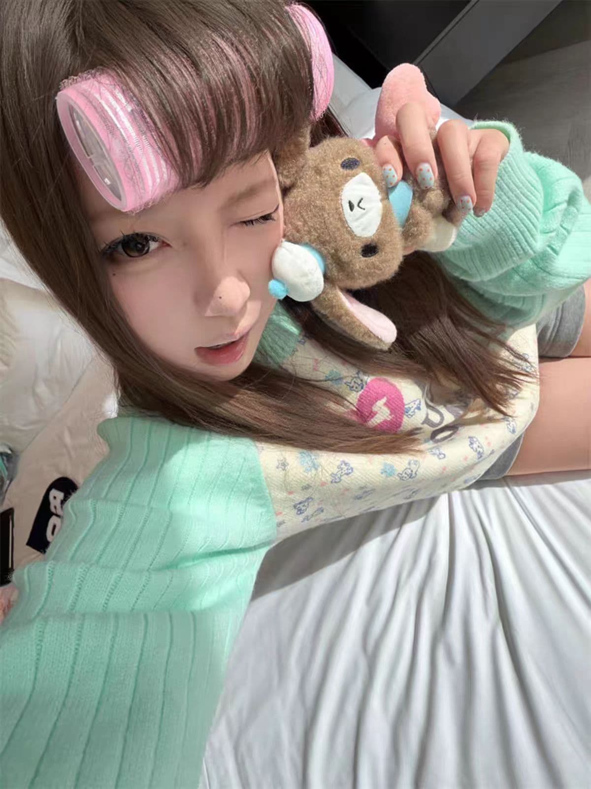 세 양 플러시 긴팔 스웨터 여자 상세 이미지 3