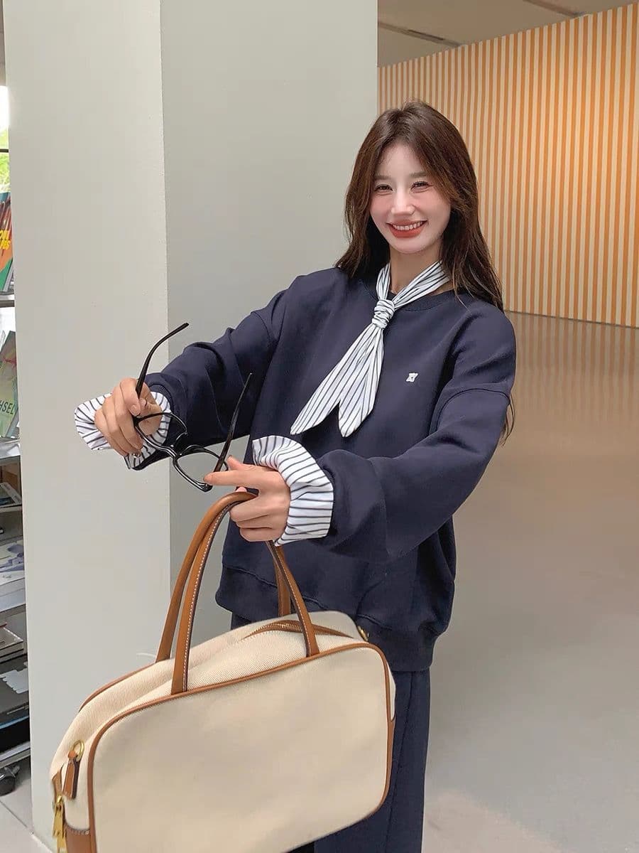 분위기 센스 한 부서 후드티 세트 드레스 여성 가을 새로운 스트라이프 나비 넥타이 캐주얼 반신 스커트 디자인 센스 투피스 세트 상세 이미지 4