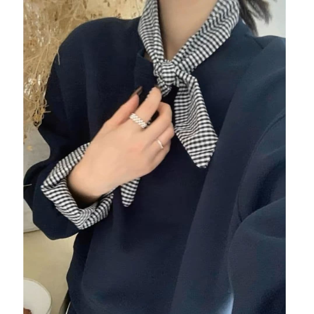 가을 한국 동대문 루즈핏 체크무늬 넥타이 쇼트 스타일 풀오버 스웨트셔츠 하이웨이스트 펌프 로프 반신 스커트 3종 세트 이미지 3