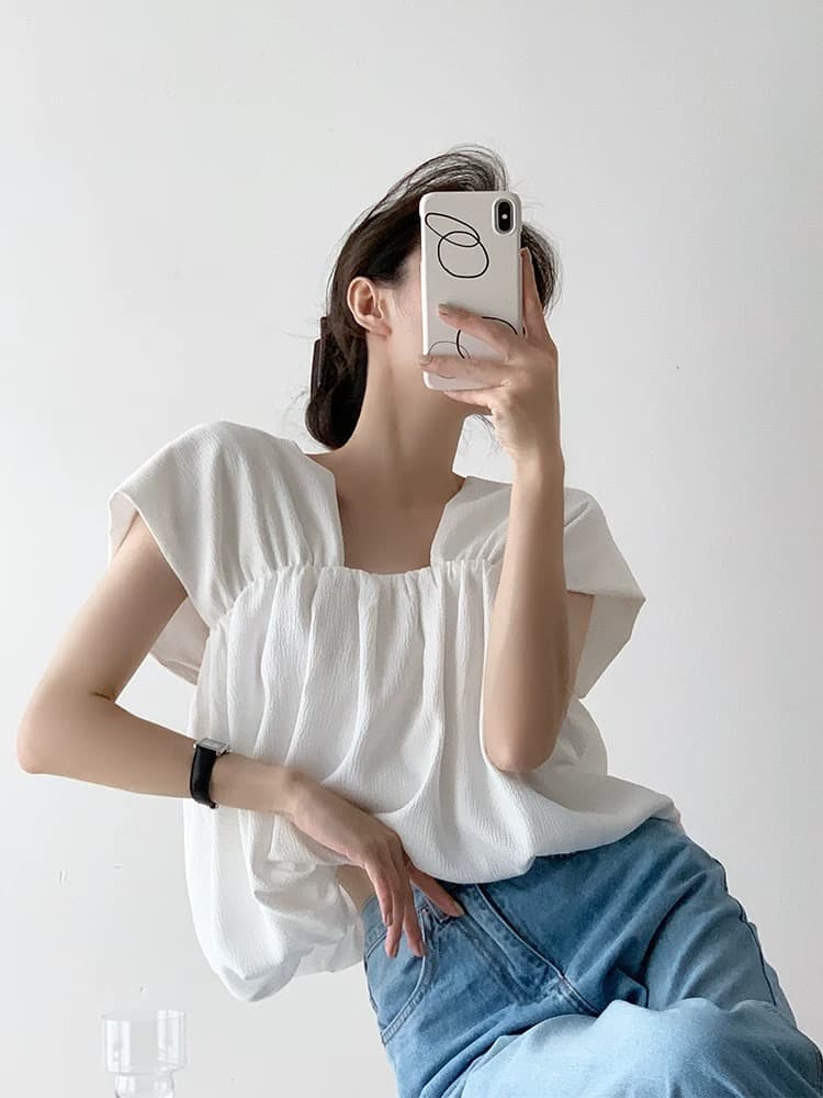 디자인 센스 광장 칼라 조끼 민소매 맨위 여성 화이트 품격 풀오버 셔츠 거품 소매 새틴 쇼트 스타일 셔츠 이미지 2