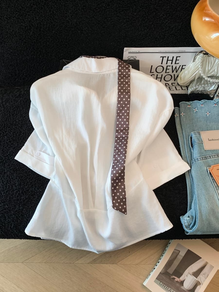 고급 센스 여름 새로운 한 부서 POLO 칼라 반팔 여성 셔츠 주름 허리 수축 슬림해 보이는 맨위 경기 도트 무늬 리본 상세 이미지 6