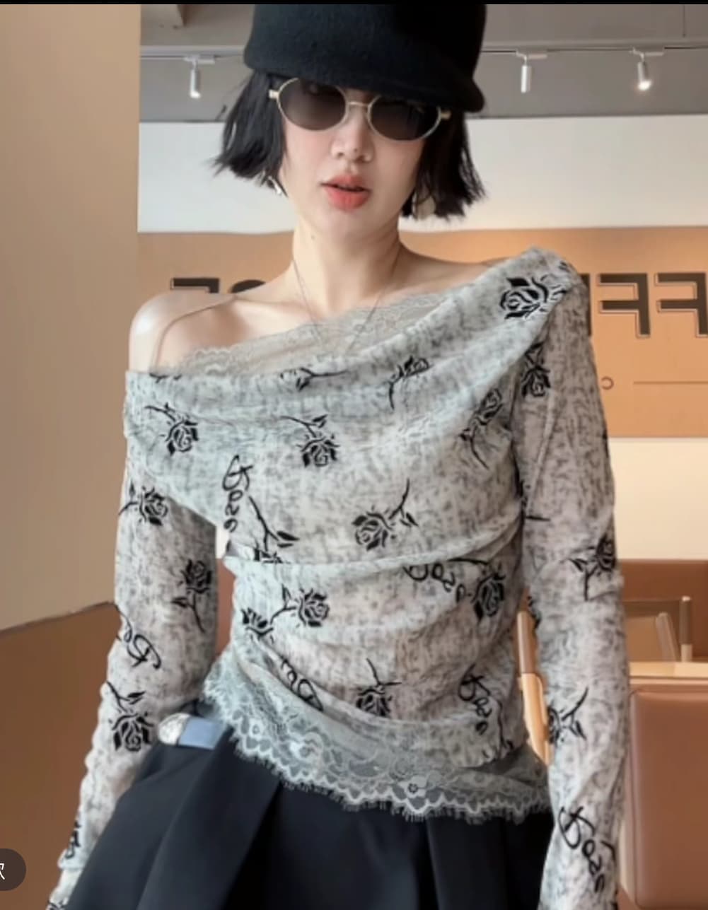 xiaobai 가을 프랑스식 프린트 레이스 조각 슬림해 보이는 다용도 긴팔 맨위 이미지 2