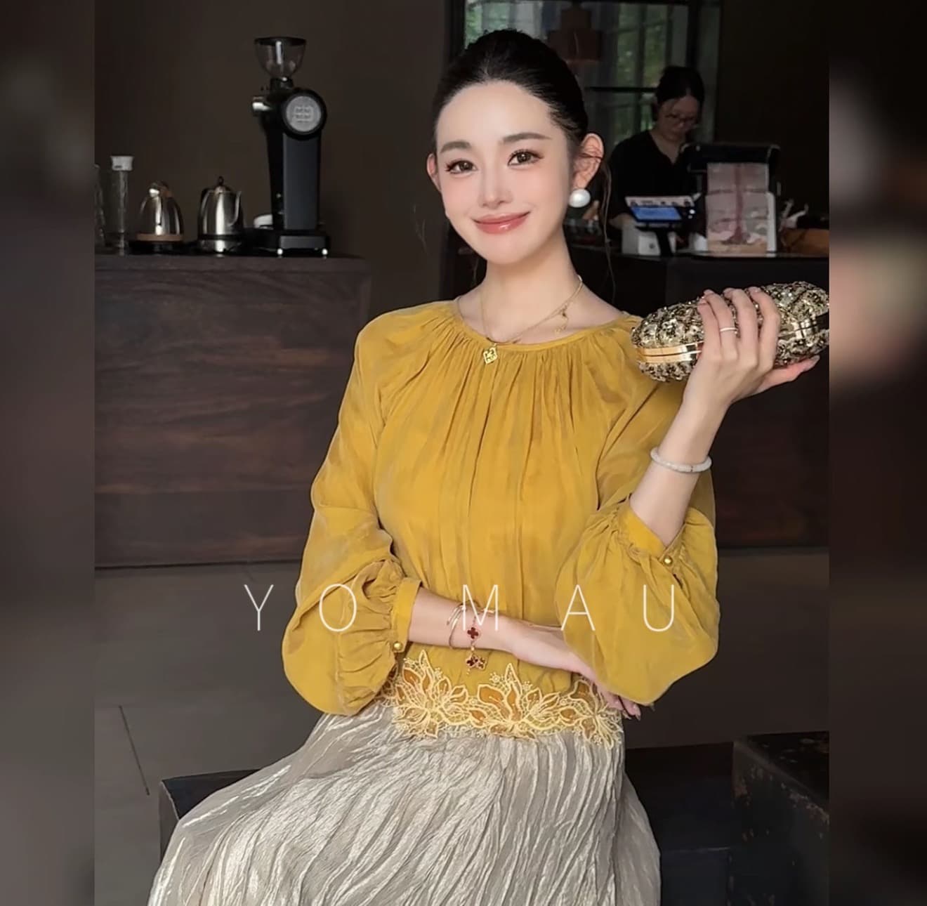 yomao 이른 가을 새로운 우아함 슬림해 보이는 품격 다용도 레이스 라운드 넥 긴팔 여성 셔츠 이미지 3