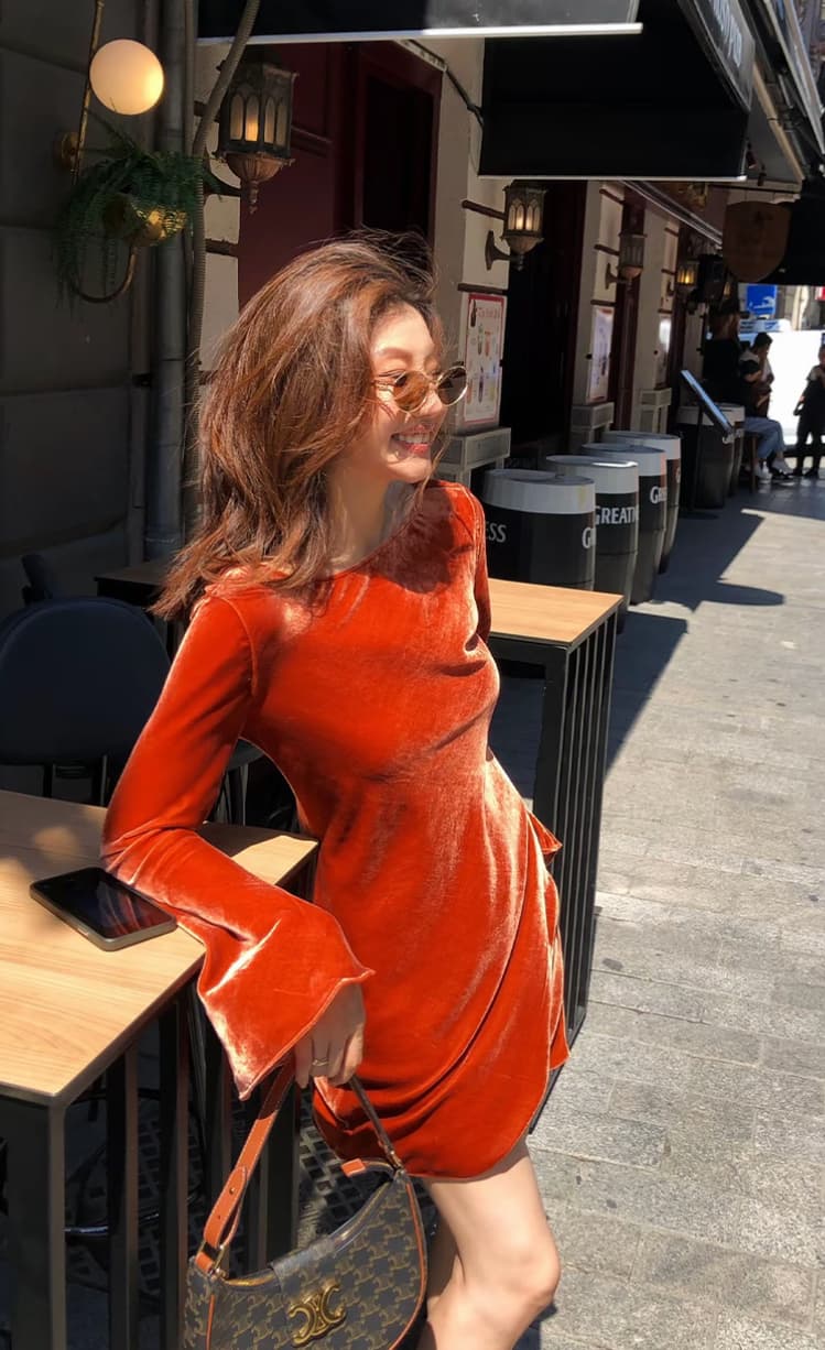 용 안녕하세요. 어린이 품질 천사 사랑의 아름다움 비스듬한 자르다 실크 벨벳 긴팔 드레스 상세 이미지 4