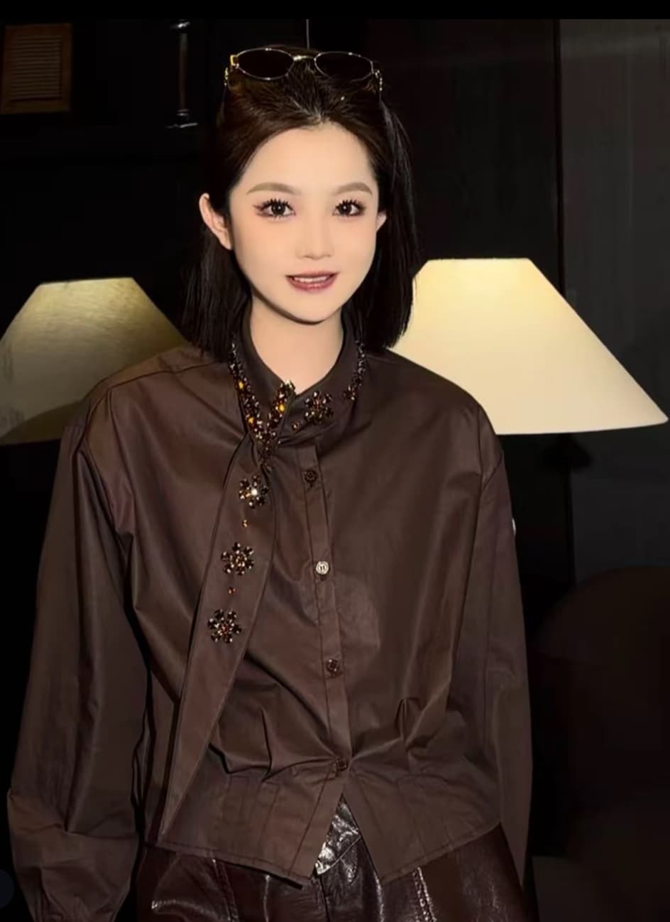 페이 지 주구리 주고문 품격 패션 다용도 슬림해 보이는 비즈 박기 칼라 셔츠 맨위