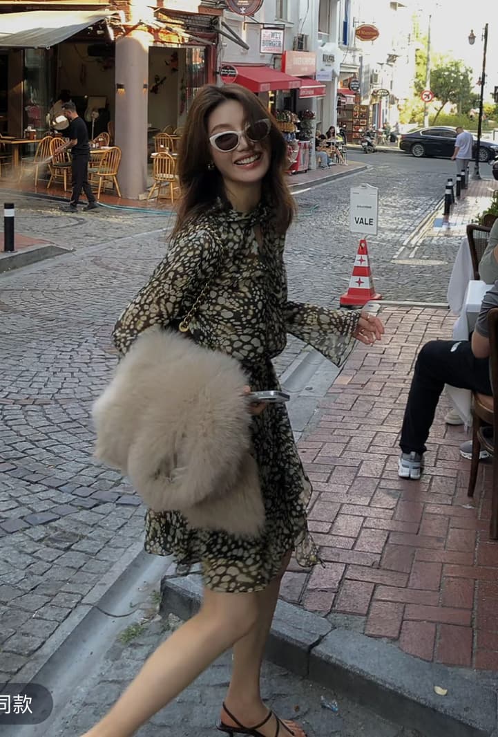 용 안녕하세요. 어린이 아름다운 경력 레트로 프린트 V넥 긴팔 드레스 이미지 2