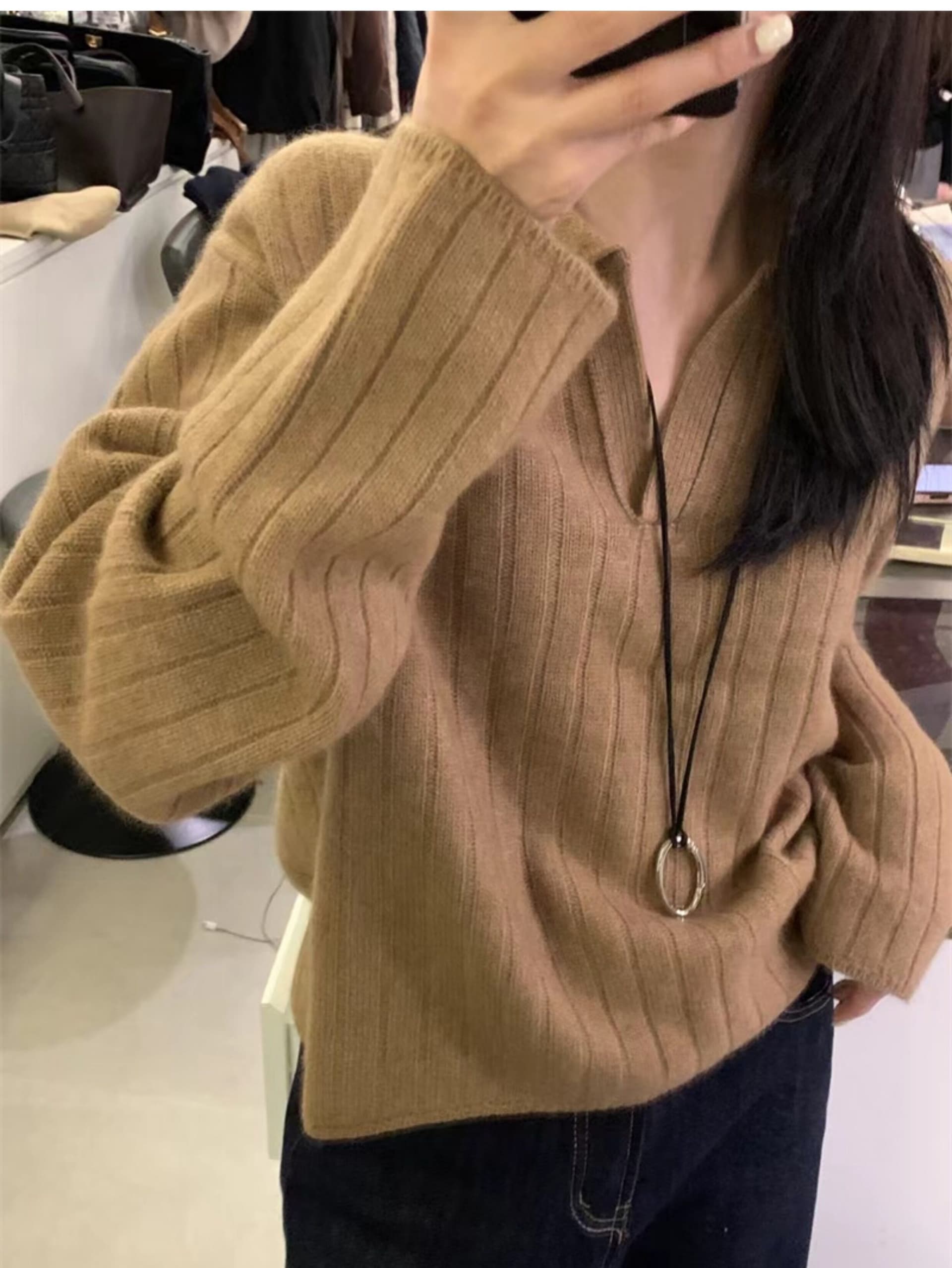 프랑스식 POLO 칼라 루즈핏 쇼트 스타일 양모 니트 스웨터 여성 가을 겨울 품격 두꺼운 폴로 칼라 스웨터 만나는 카디건 상세 이미지 4