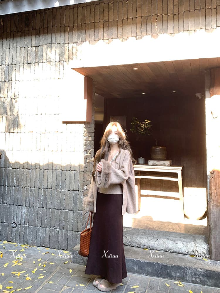 xxiiuu 가을 겨울 폭스 머리 소매 니트 오픈 가디건 여성 코트 스와로브스키 뒤로 심낭 코어 실 반신 스커트 세 조각 세트 상세 이미지 3