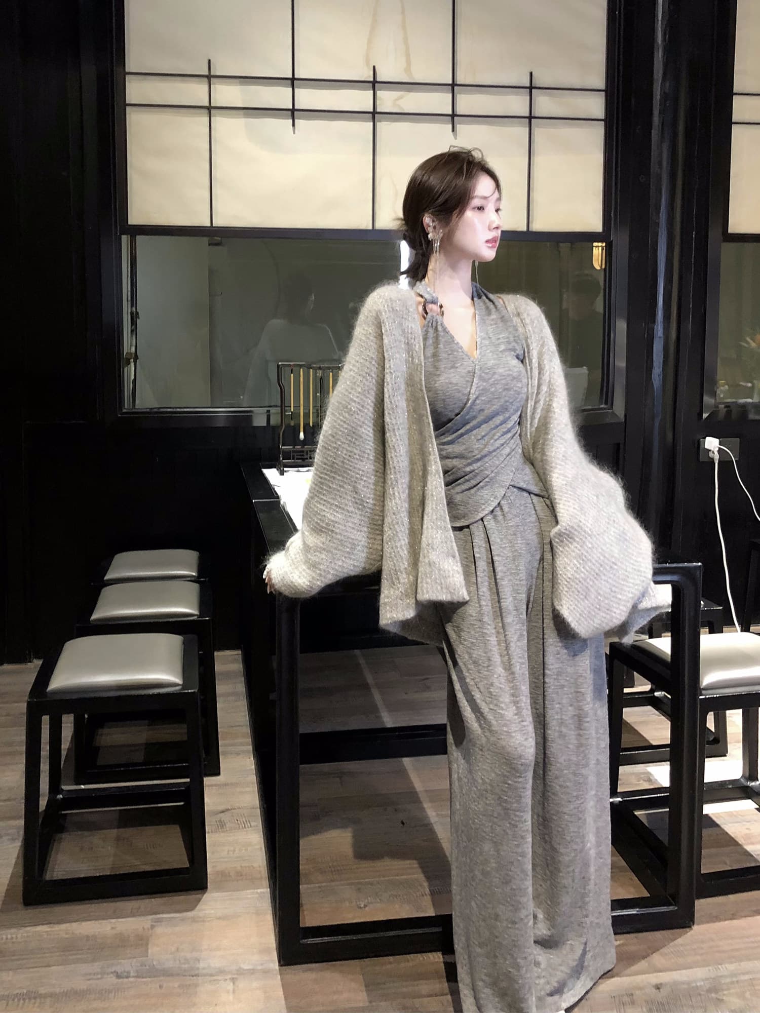 하나부터 순간 사파이어 케이스 비대칭 행침 목 맨위 캐주얼 와이드 레그 팬츠 외부 가져 가라. 니트 오픈 가디건 3종 세트 이미지 3
