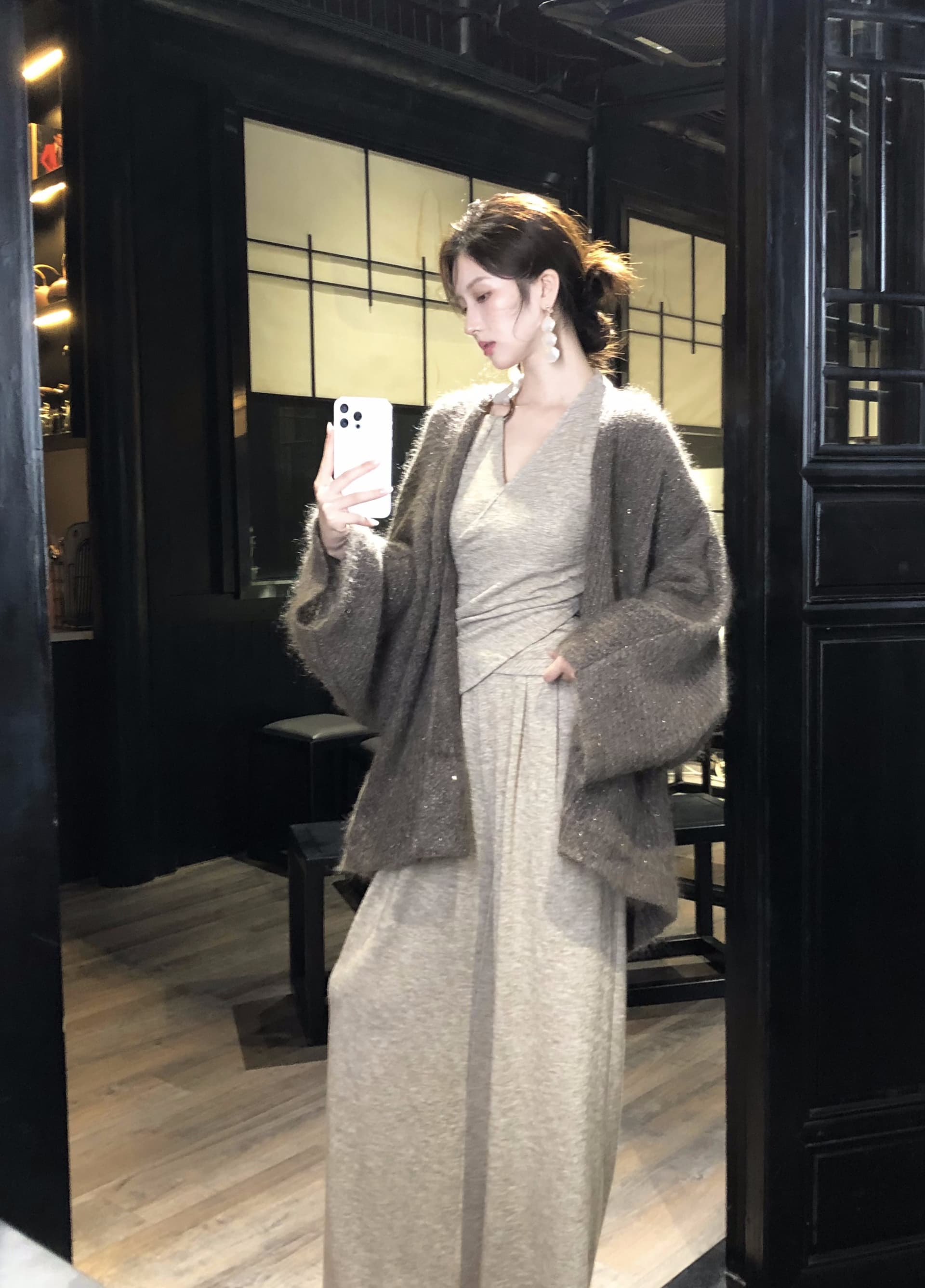 하나부터 순간 사파이어 케이스 비대칭 행침 목 맨위 캐주얼 와이드 레그 팬츠 외부 가져 가라. 니트 오픈 가디건 3종 세트 상세 이미지 13