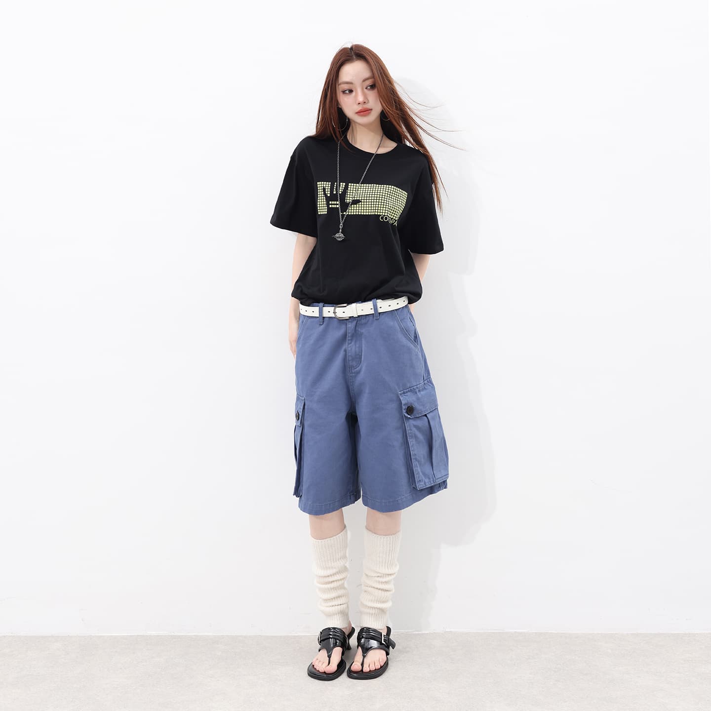 실사 질감 싱글 제품 outfit of the day 느슨함 법 일 블루 워크웨어 바지 이미지 3