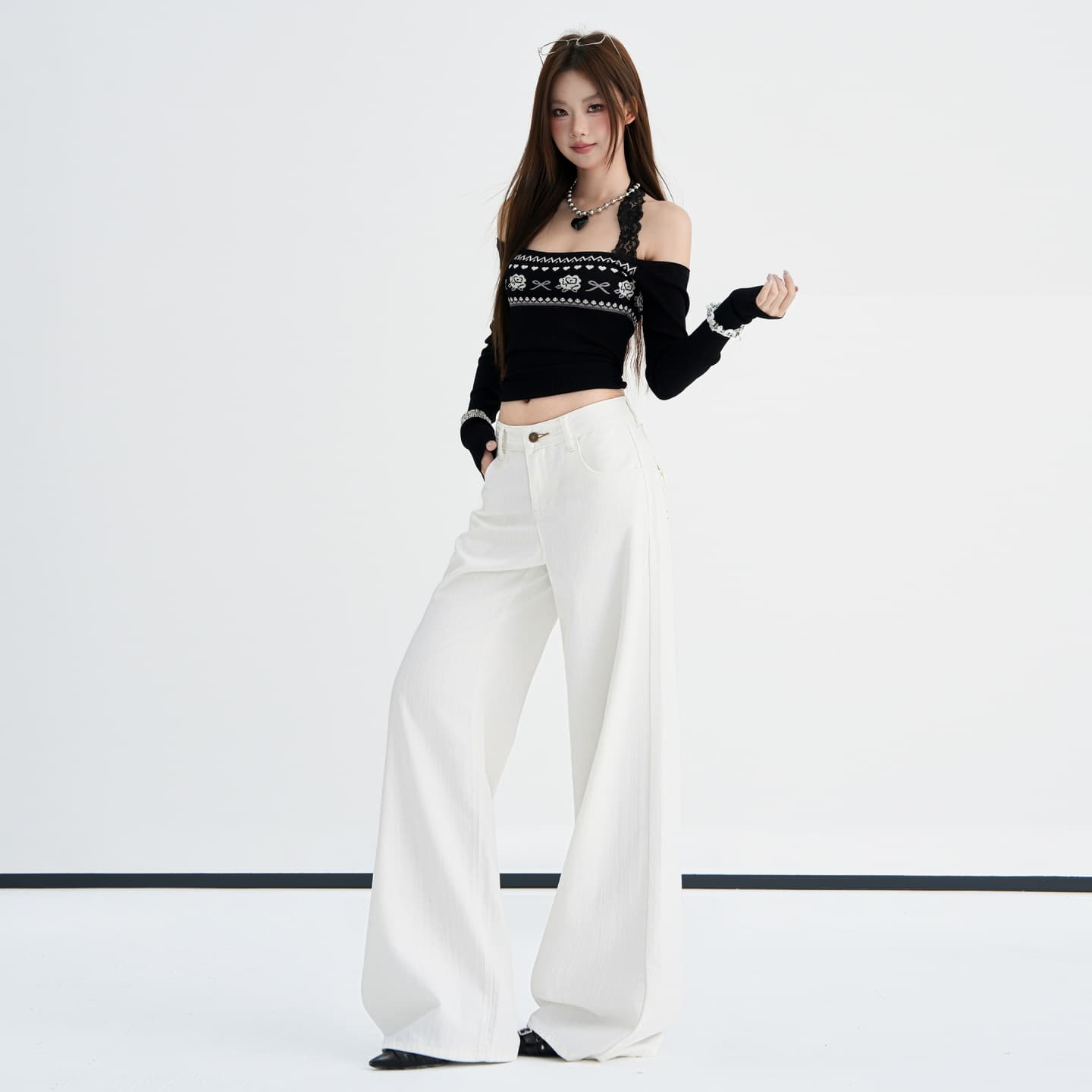 실사 달콤한 차가운 바람 화이트 부츠컷 청바지 여성 이른 가을 새로운 개성 등 허리 금속 단추 자수 바닥 청소 바지