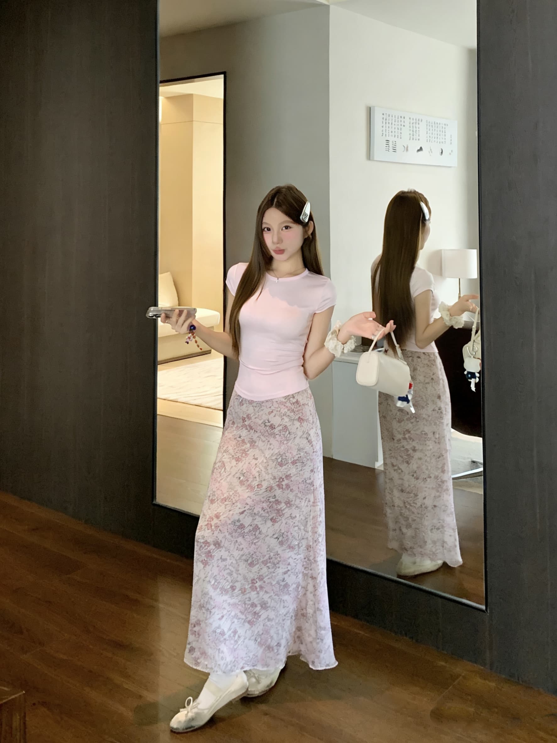 정가 실사 핑크색 순수한 욕망 u 칼라 반팔 몸매 가꾸기 티셔츠 슬림해 보이는 세트 꽃무늬 반신 스커트 타이트 스커트 투피스 세트 상세 이미지 1
