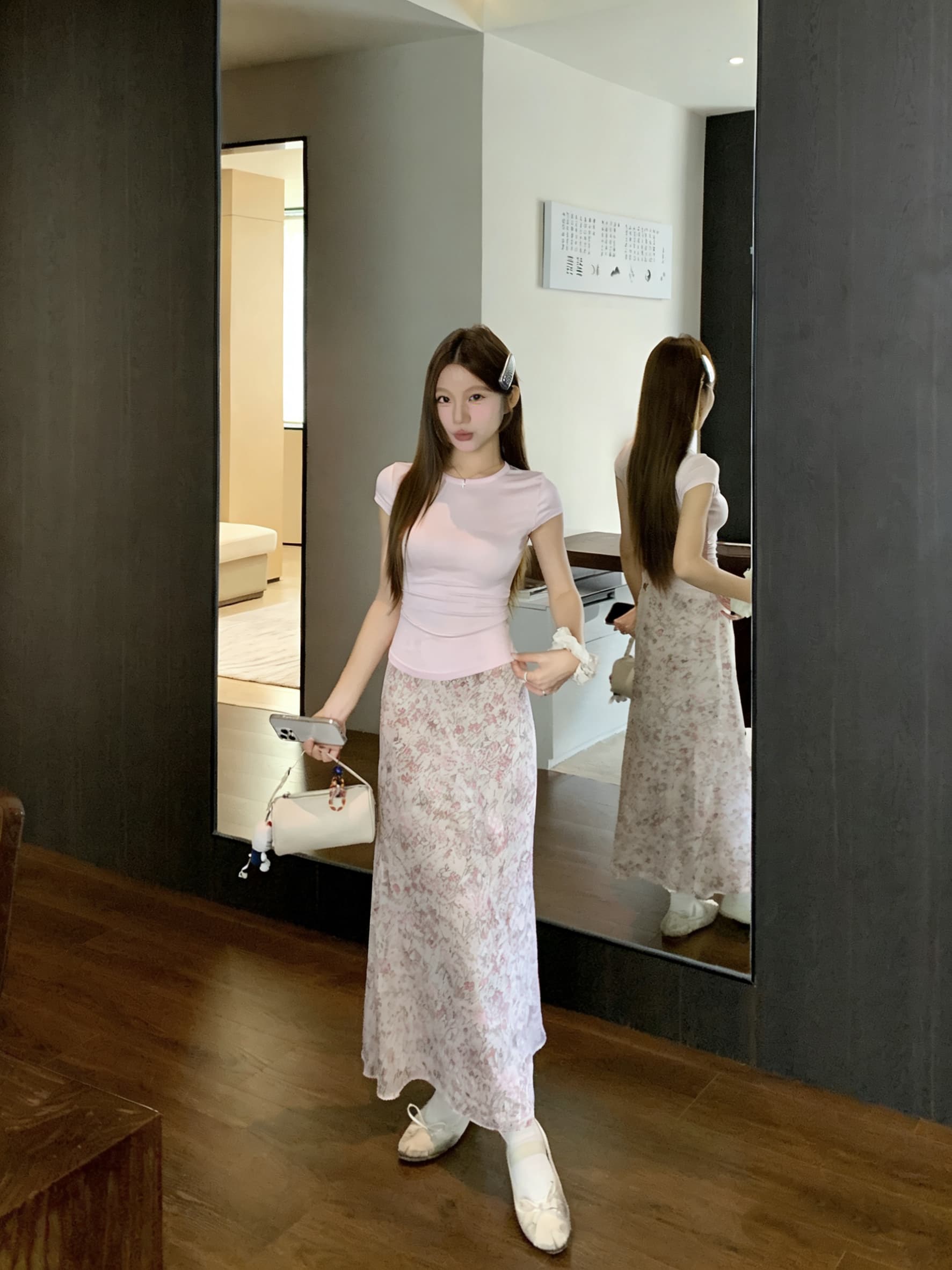 정가 실사 핑크색 순수한 욕망 u 칼라 반팔 몸매 가꾸기 티셔츠 슬림해 보이는 세트 꽃무늬 반신 스커트 타이트 스커트 투피스 세트 상세 이미지 2