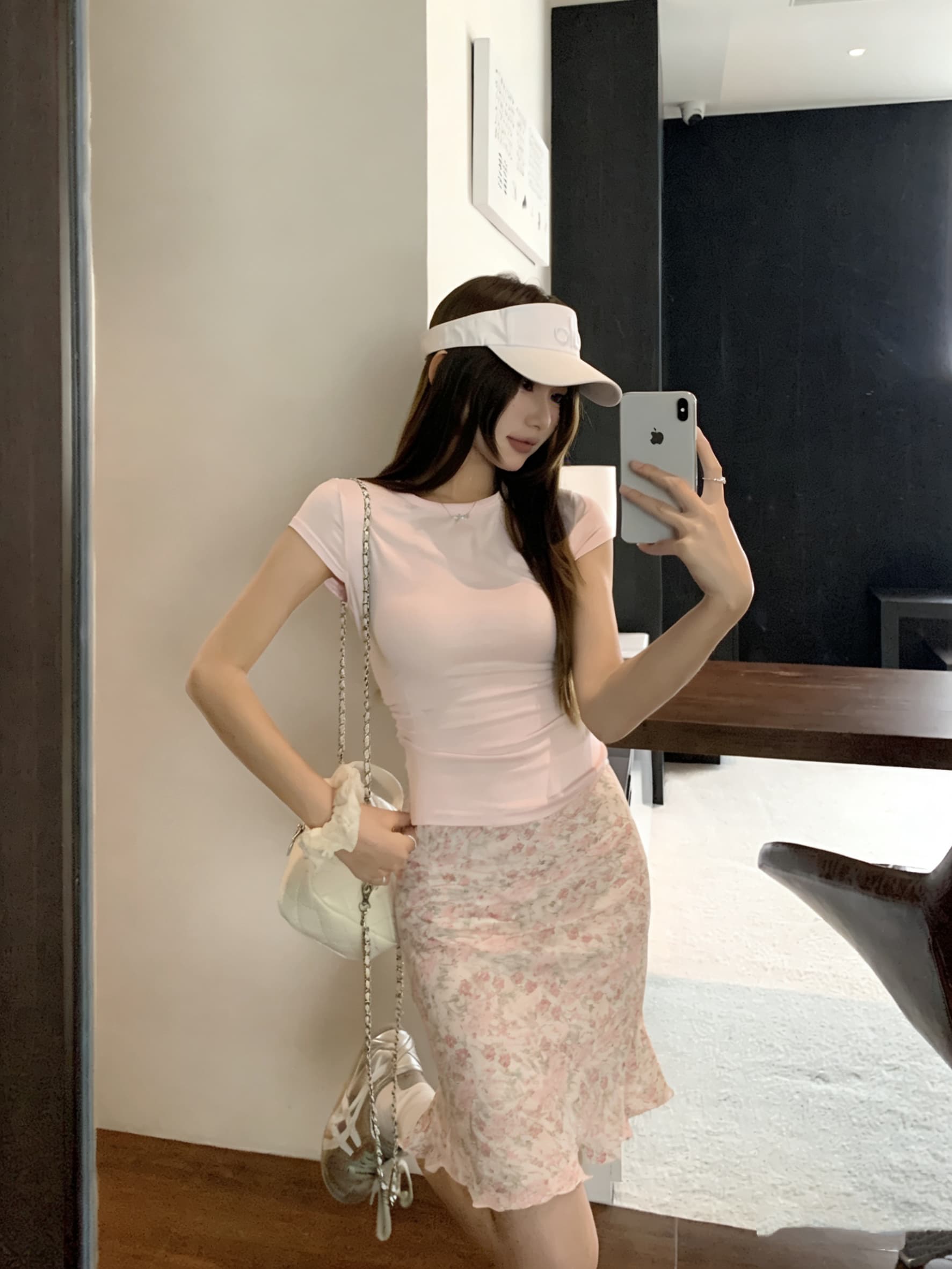 정가 실사 핑크색 순수한 욕망 u 칼라 반팔 몸매 가꾸기 티셔츠 슬림해 보이는 세트 꽃무늬 반신 스커트 타이트 스커트 투피스 세트 상세 이미지 9