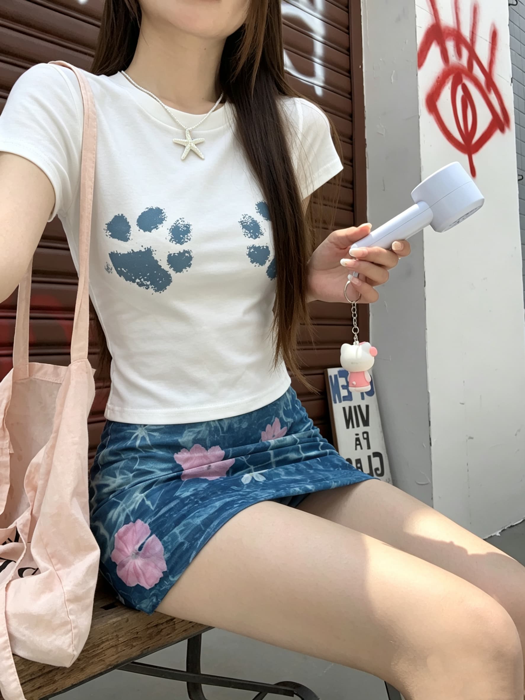 정가 실사 아메리칸 핫걸 단단한 높이 폭탄 반팔 긍정적 인 어깨 티셔츠 여성 여름 귀여운 고양이 발톱 프린트 맨위 상세 이미지 6