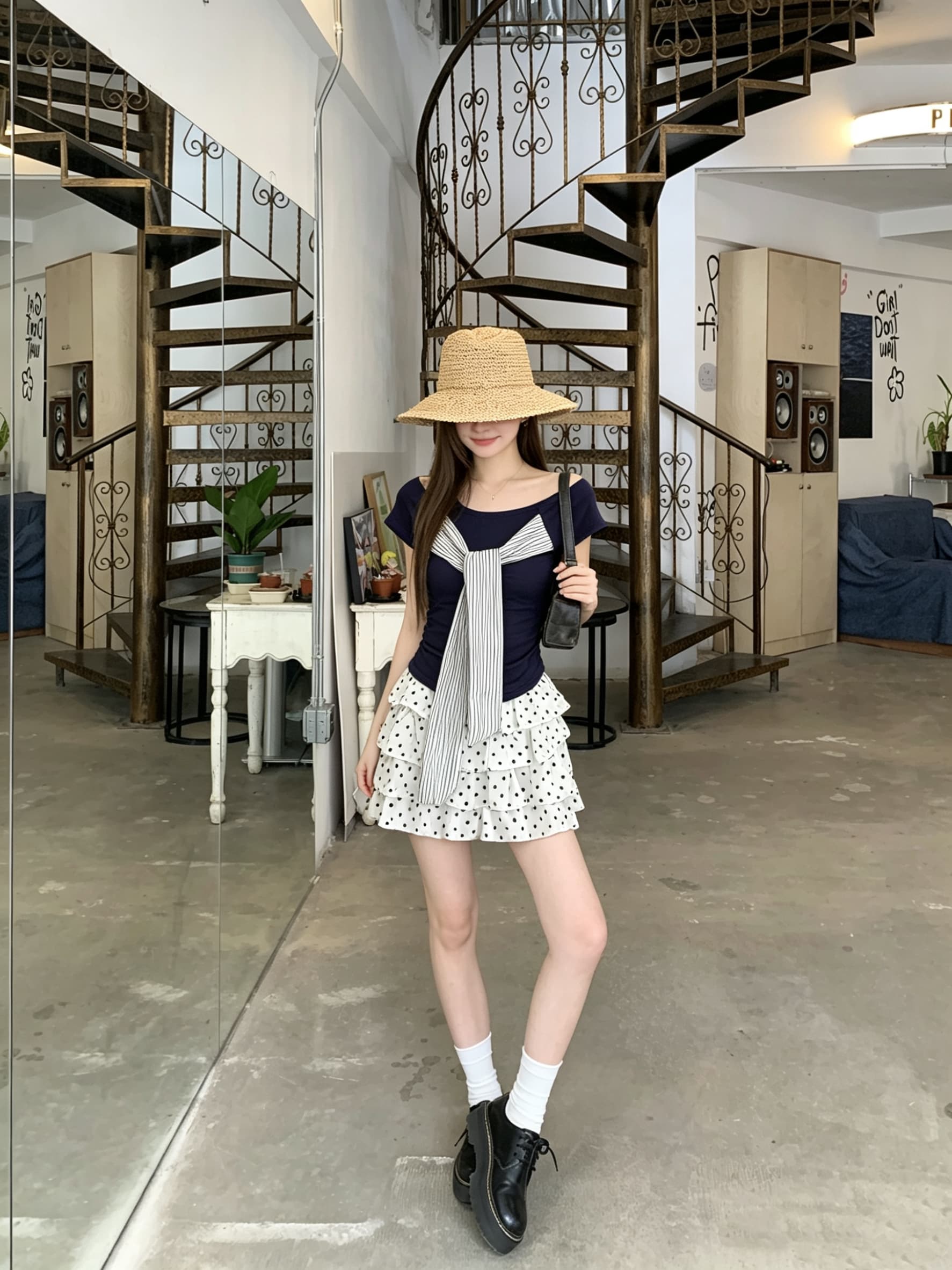 정가 실사 디자인 센스 스트라이프 스트랩 오프숄더 반팔 티셔츠 여름 새로운 핫걸 바람 몸매 가꾸기 맨위 상세 이미지 13