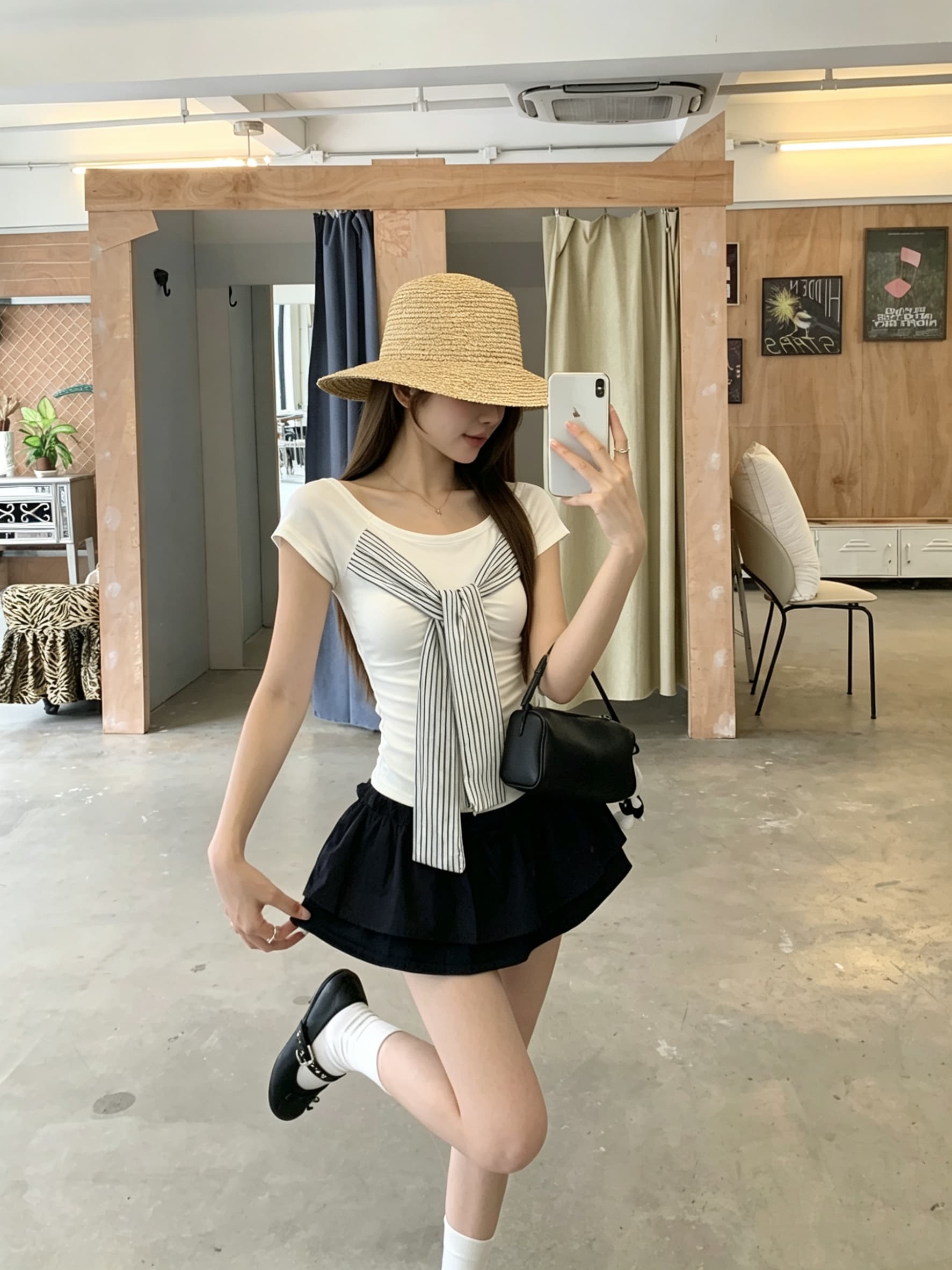정가 실사 디자인 센스 스트라이프 스트랩 오프숄더 반팔 티셔츠 여름 새로운 핫걸 바람 몸매 가꾸기 맨위 이미지 3