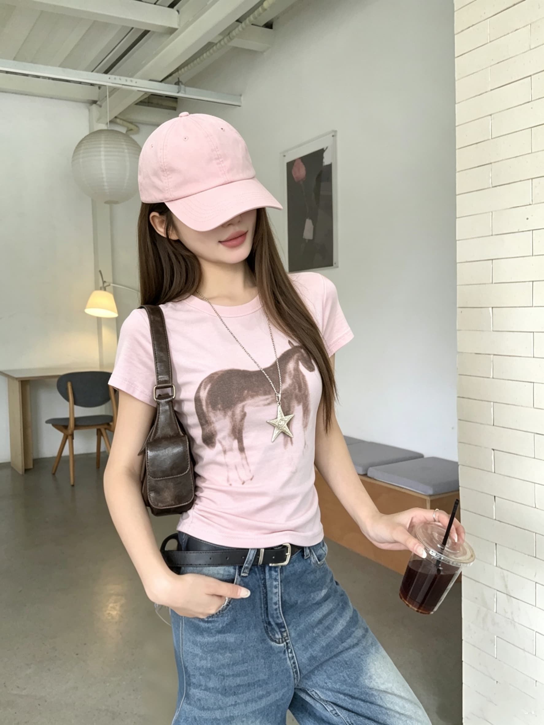 정가 실사 부드러운 핑크색 작은 말 프린트 반팔 티셔츠 여성 여름 새로운 몸매 가꾸기 슬림해 보이는 쇼트 스타일 긍정적 인 어깨 의류 상세 이미지 2