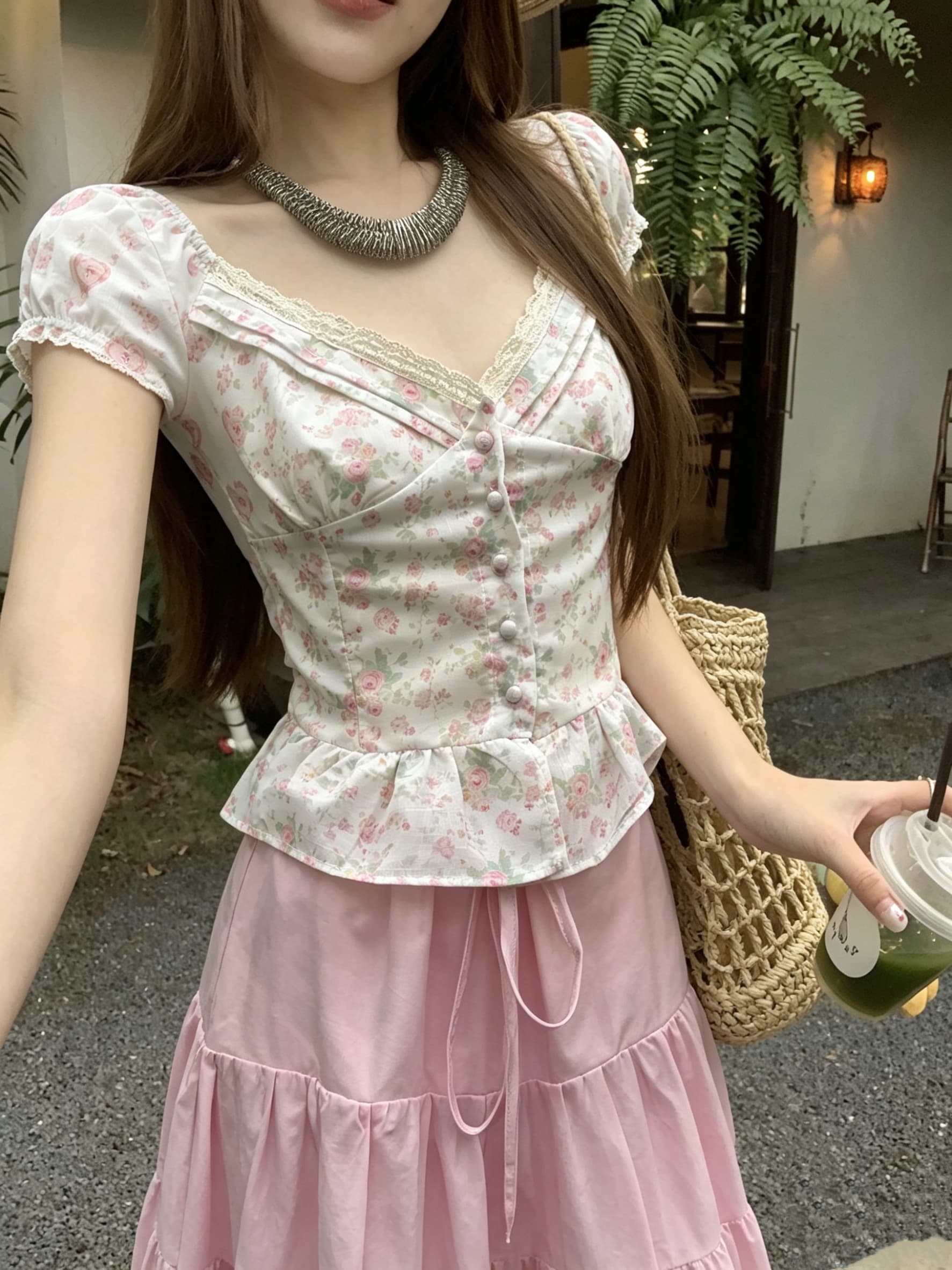 정가 실사 꽃무늬 레이스 V넥 반팔 셔츠 여름 디자인 센스 작은 대중 몸매 가꾸기 허리 수축 프릴 맨위 상세 이미지 6