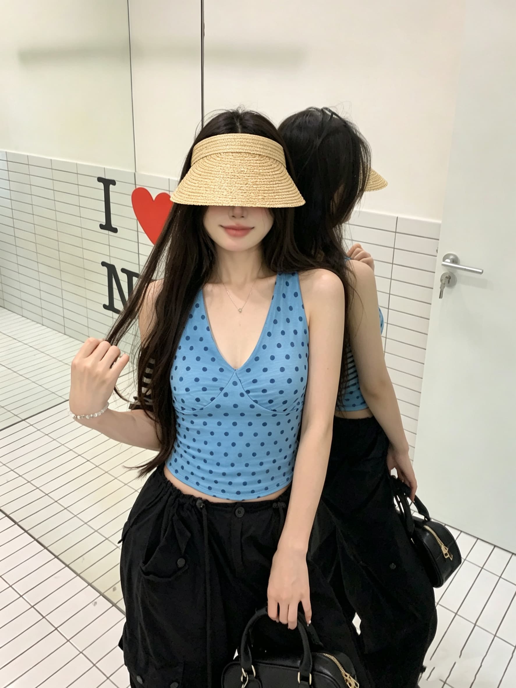 정가 실사 V넥 파란색 도트 무늬 행침 목 캐미솔 여름 새로운 몸매 가꾸기 쇼트 스타일 핫걸 민소매 맨위 상세 이미지 1