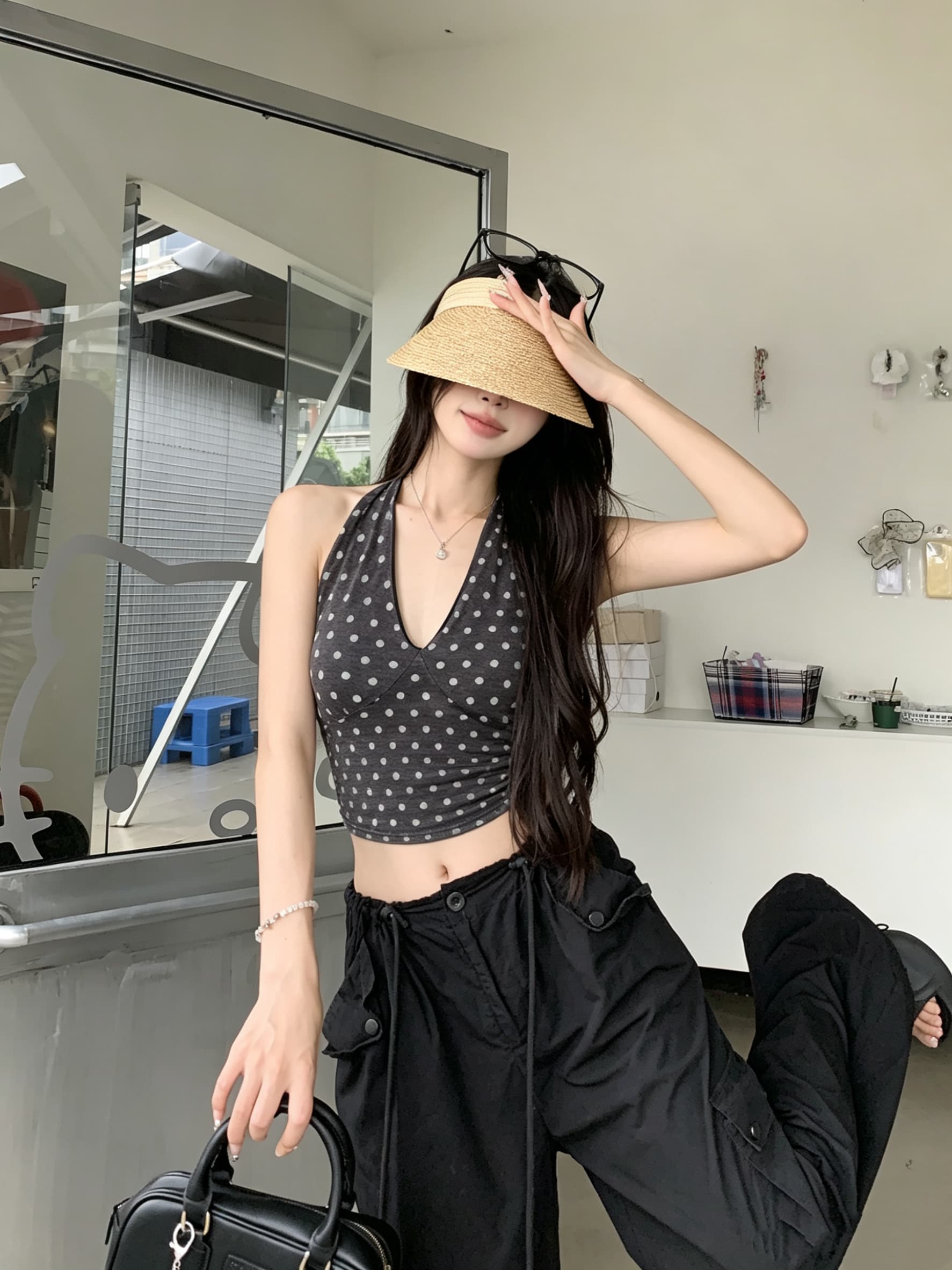 정가 실사 V넥 파란색 도트 무늬 행침 목 캐미솔 여름 새로운 몸매 가꾸기 쇼트 스타일 핫걸 민소매 맨위 상세 이미지 4