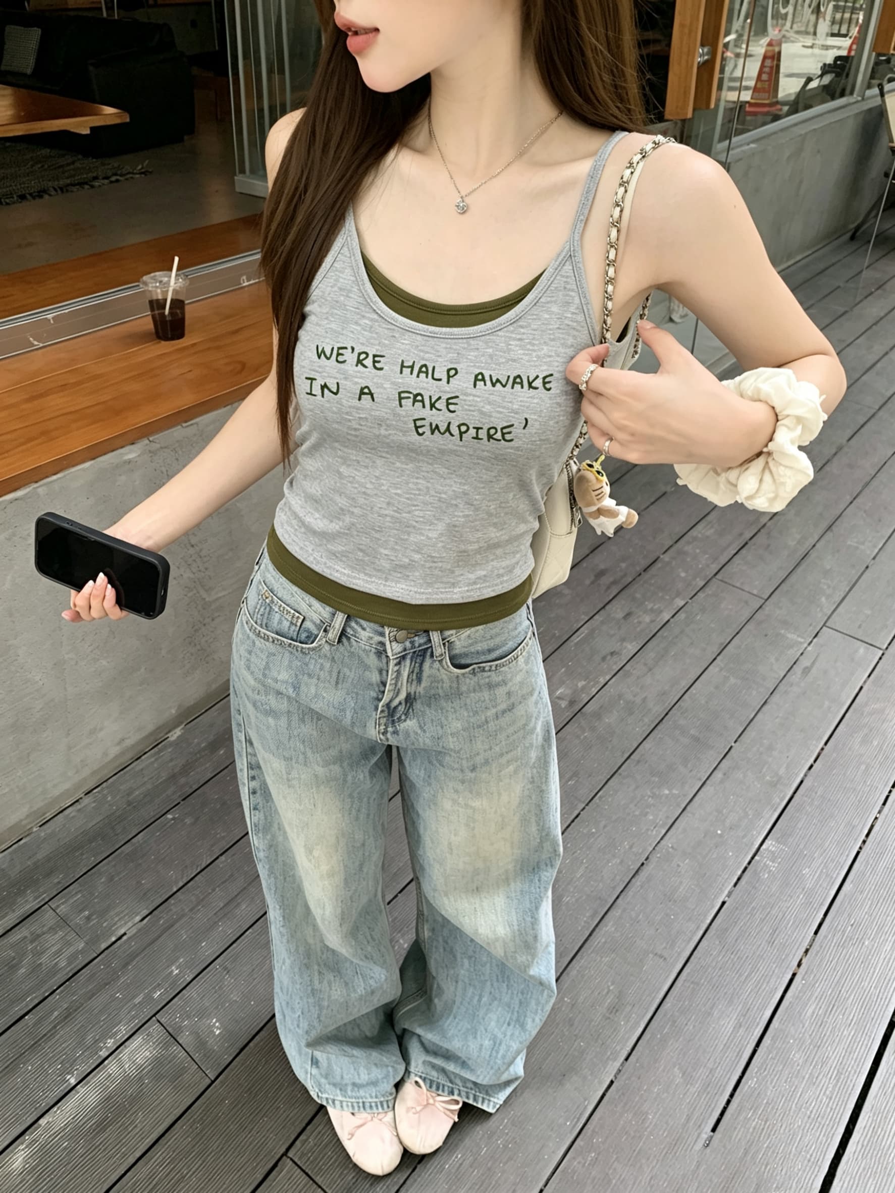 정가 실사 한 부서 배색 페이크 레이어드 캐미솔 알파벳 프린트 몸매 가꾸기 슬림해 보이는 벨트 가슴 패드 의류 상세 이미지 14